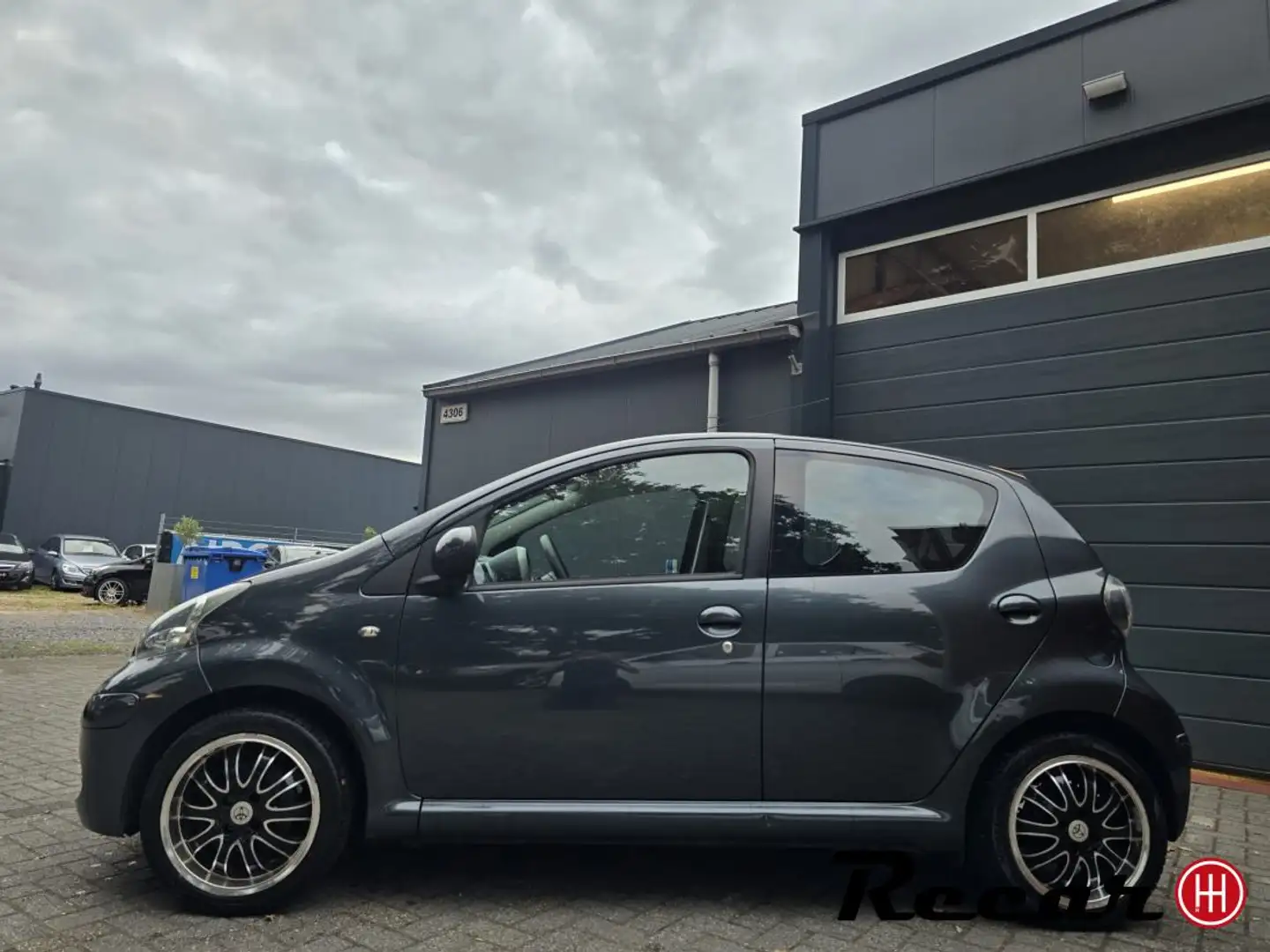 Toyota Aygo 1.0-12V Comfort/Airco/5Drs/Nap/Sportief! Grigio - 2
