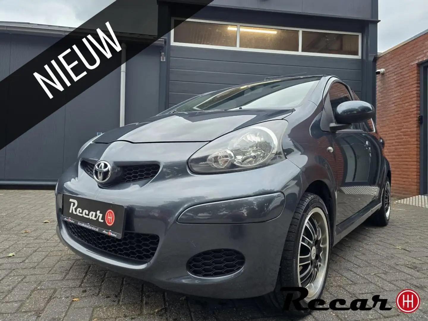 Toyota Aygo 1.0-12V Comfort/Airco/5Drs/Nap/Sportief! Grigio - 1