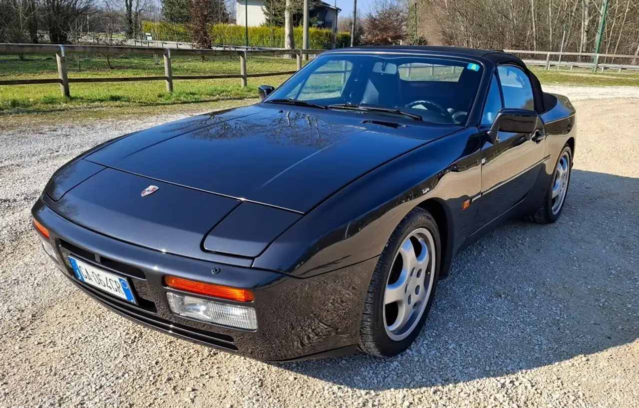 Porsche 944 Cabrio Turbo S, foto 2