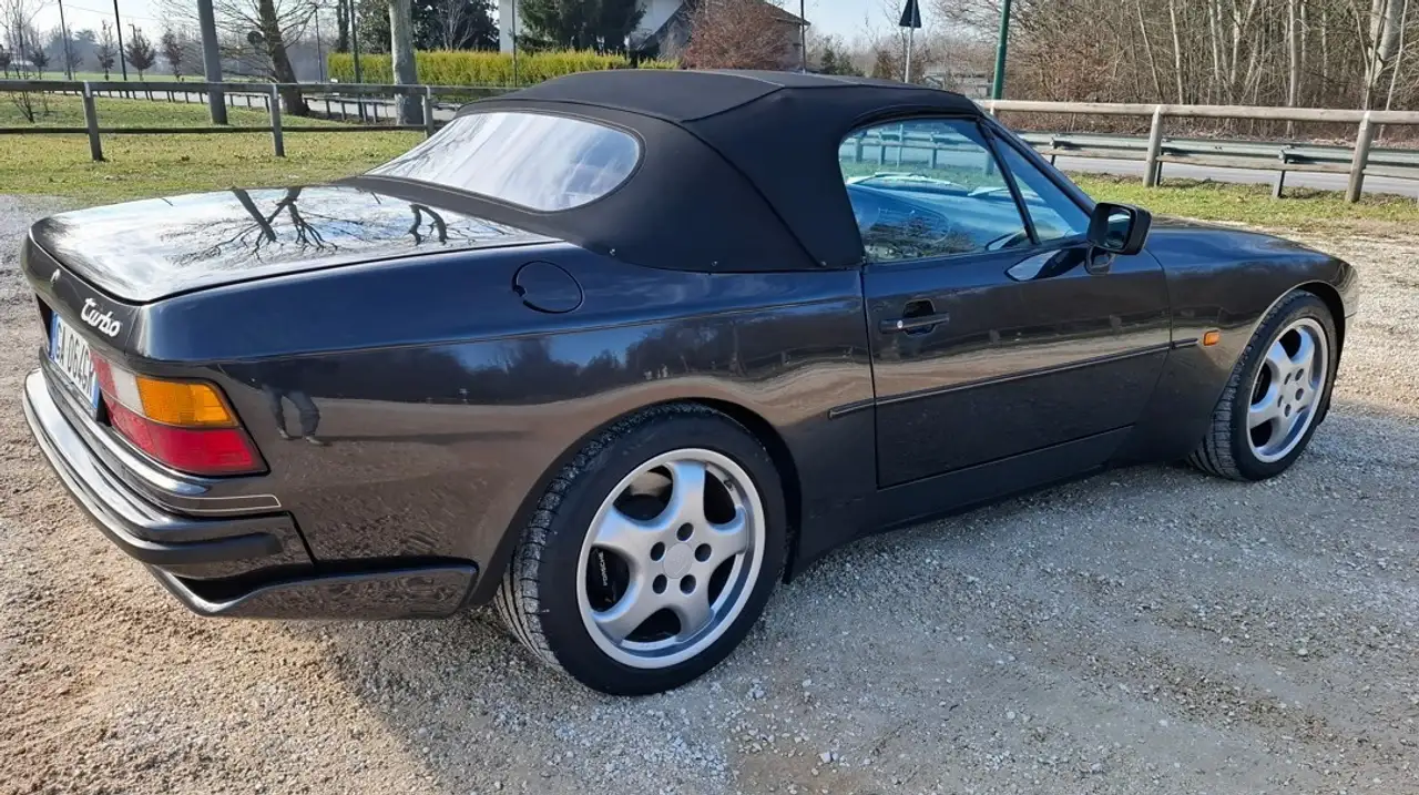 Porsche 944 Cabrio Turbo S, foto 1