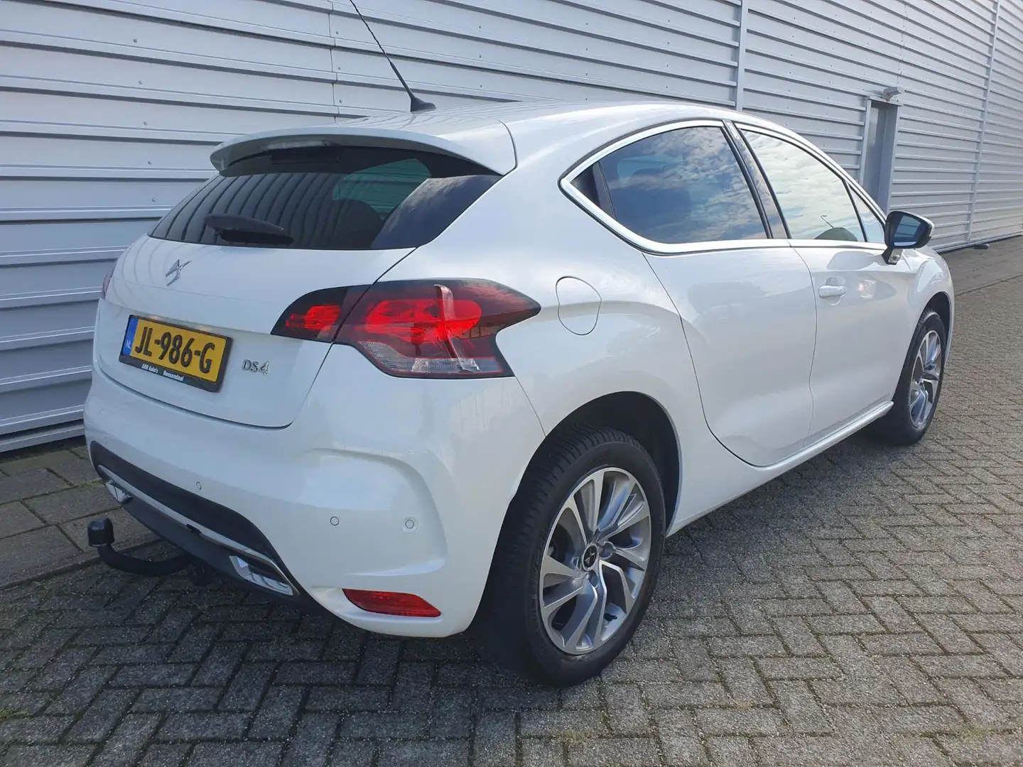Citroen DS4 1.2 PureTech Clima / Cruise / NAVI / LM Fehér - 2