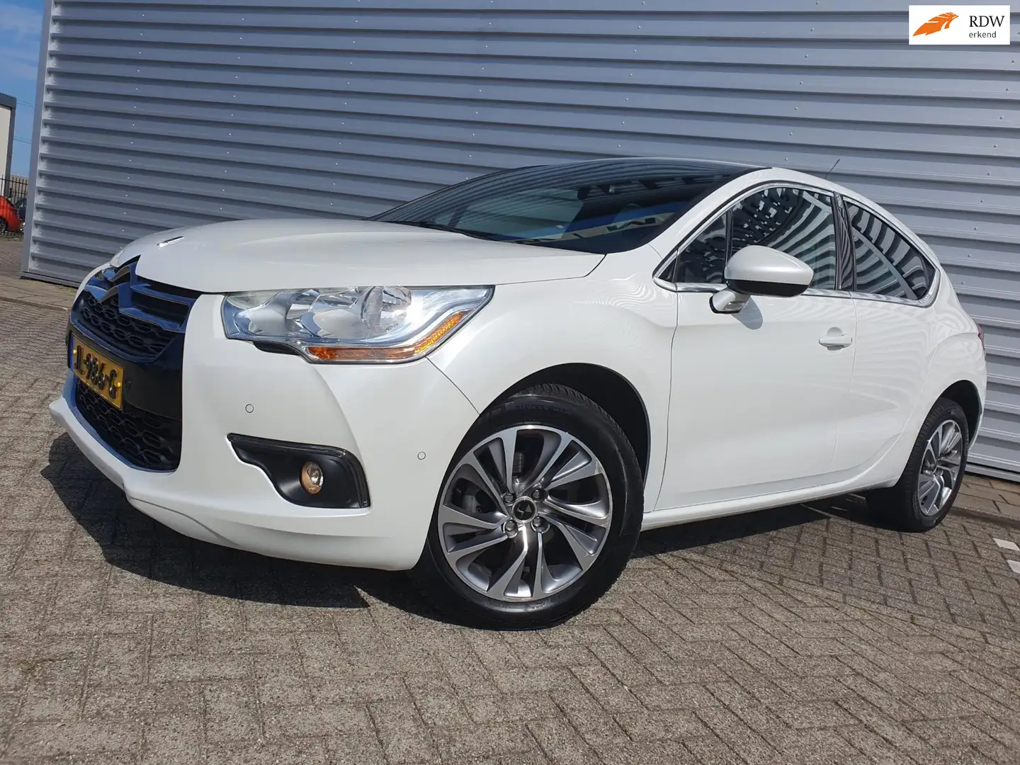 Citroen DS4 1.2 PureTech Clima / Cruise / NAVI / LM Fehér - 1