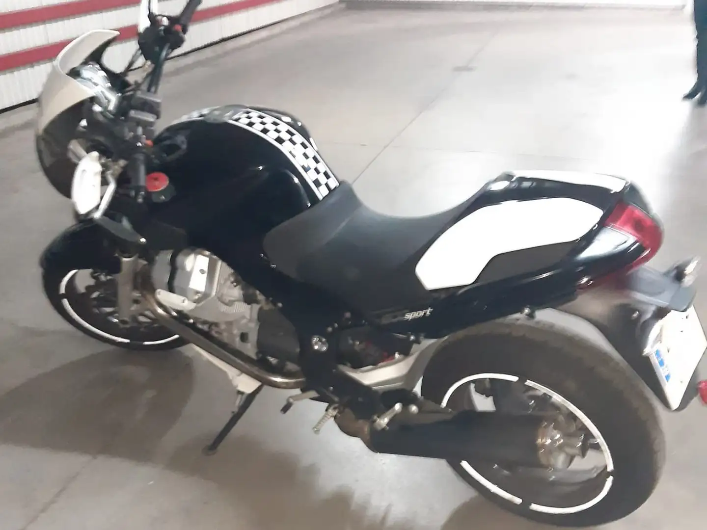 Moto Guzzi 1200 Sport Black - 1