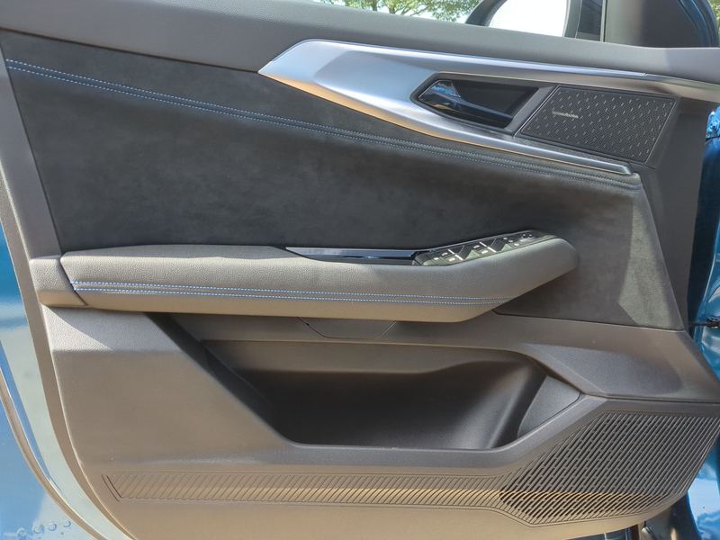 Renault Austral E-TECH 200 Esprit Alpine Panodach+Harman-Kardon — photo 13
