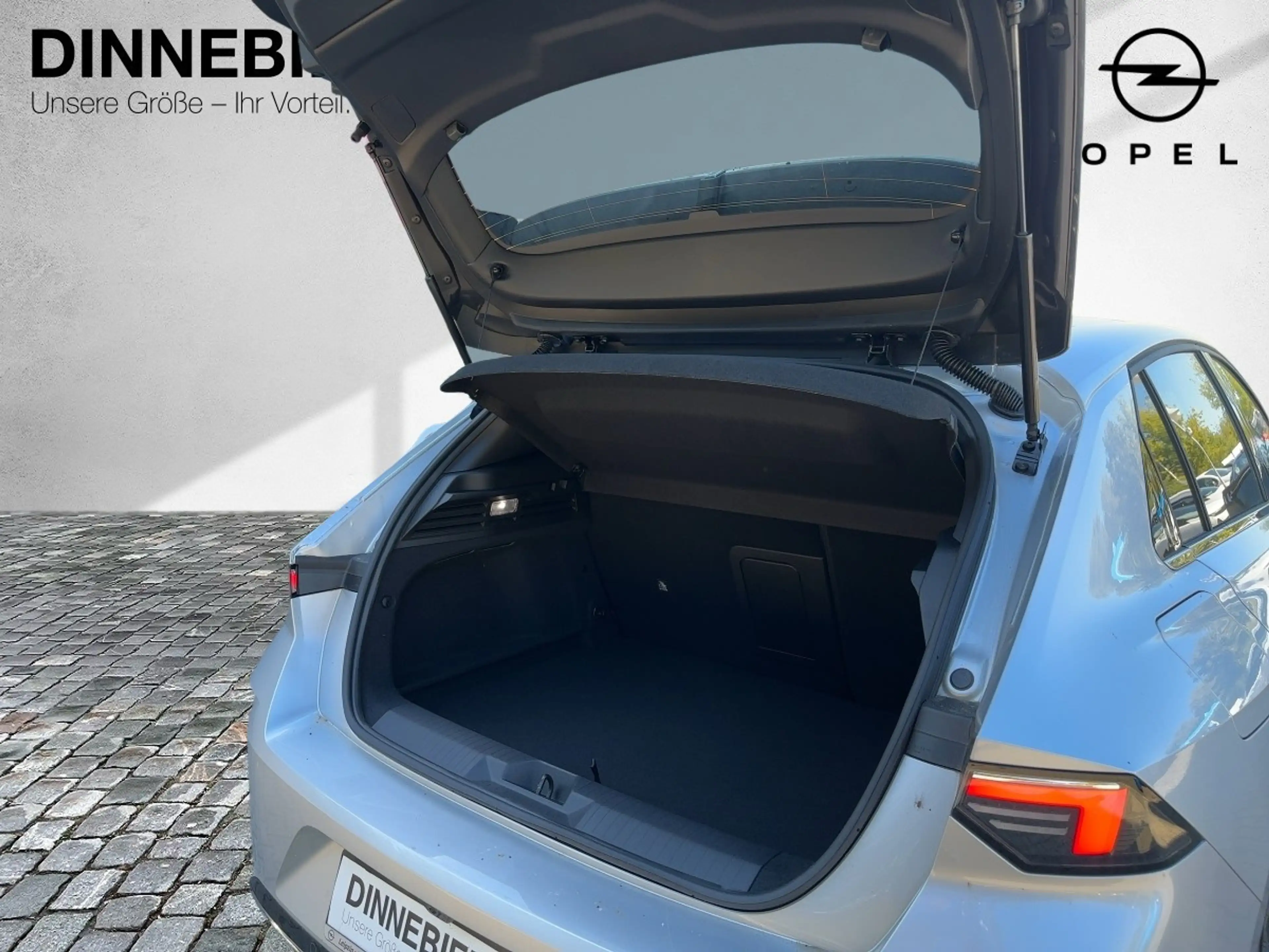 Opel Astra L 1.6 Turbo Plugin Hybrid 6E e) Elegance — photo 8