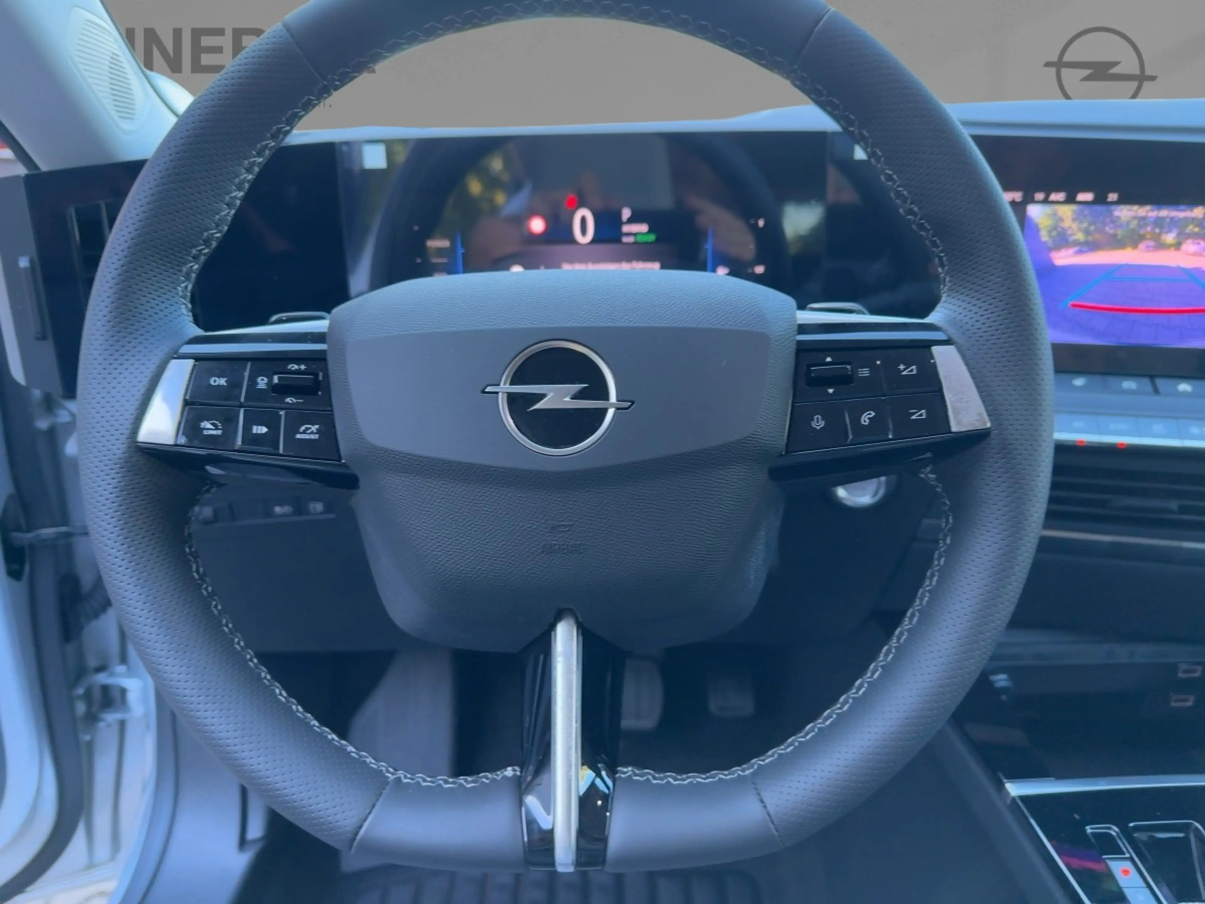 Opel Astra L 1.6 Turbo Plugin Hybrid 6E e) Elegance — photo 12