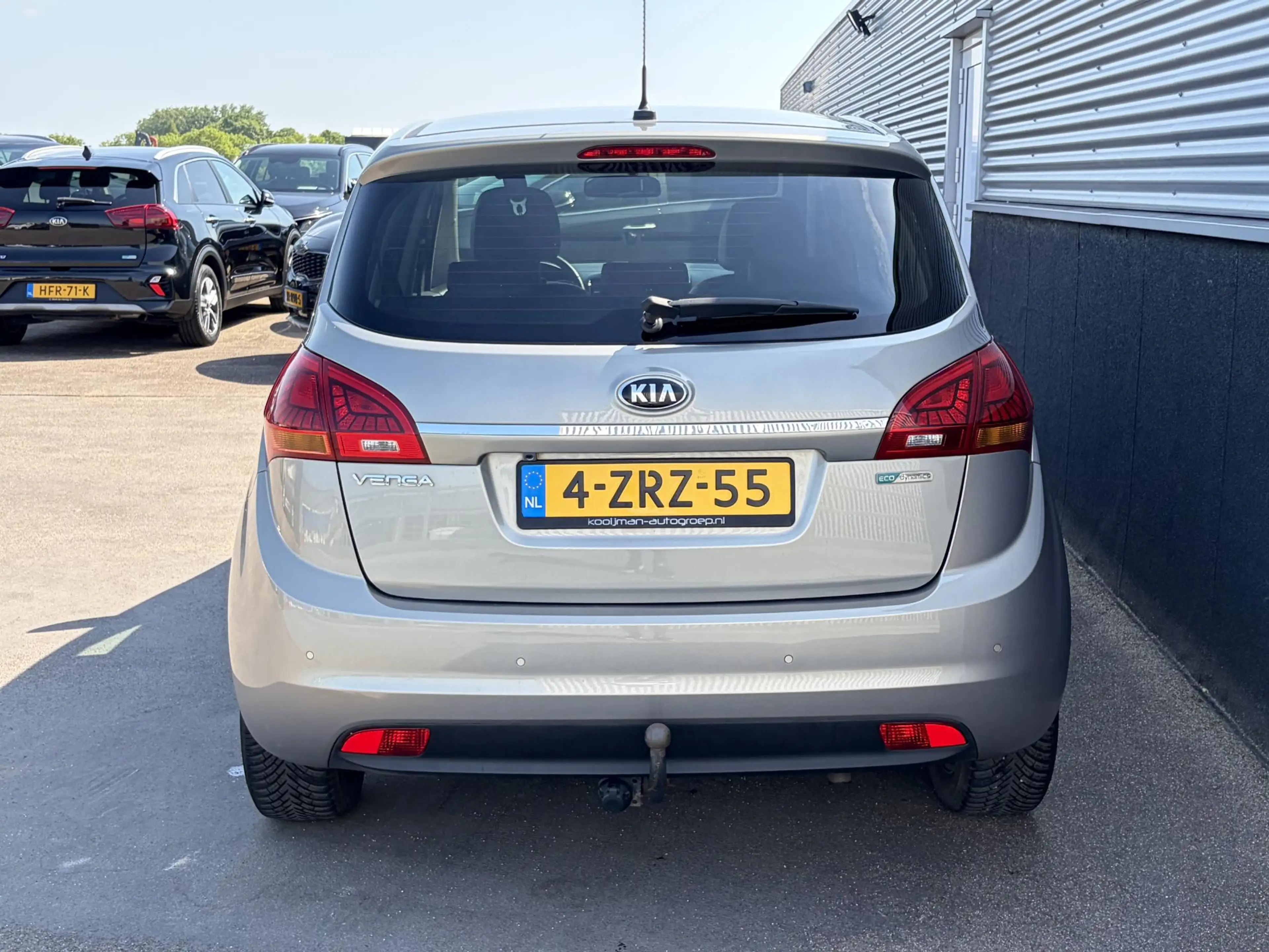 Kia Venga 1.4 CVVT First Edition Trekhaak, Navigatie, Nieuw — photo 4