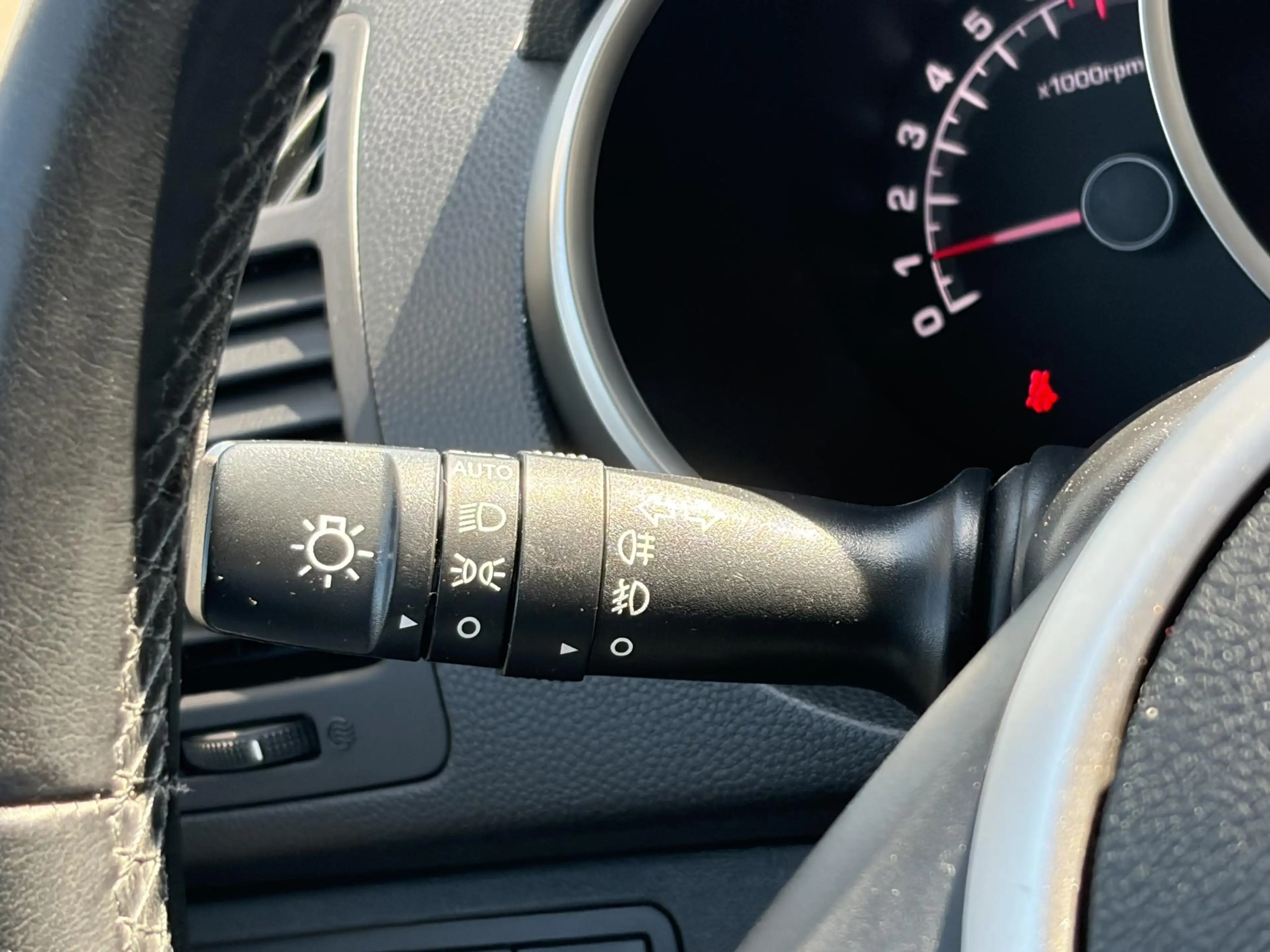 Kia Venga 1.4 CVVT First Edition Trekhaak, Navigatie, Nieuw — photo 13