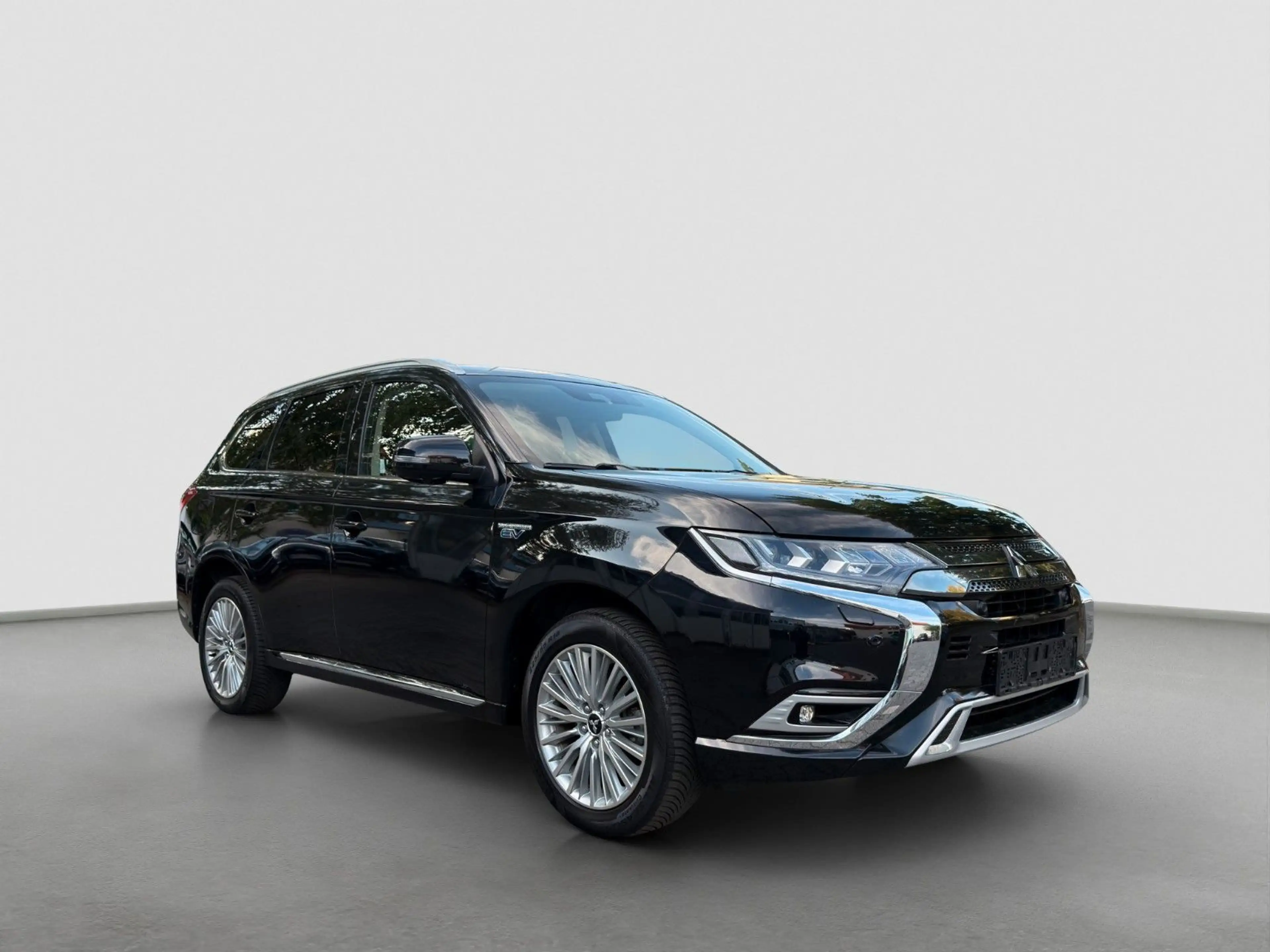 Mitsubishi Outlander Outlander PHEV Plus 4WD*1.Hand*Navi*Kamera*F1*Al — photo 3