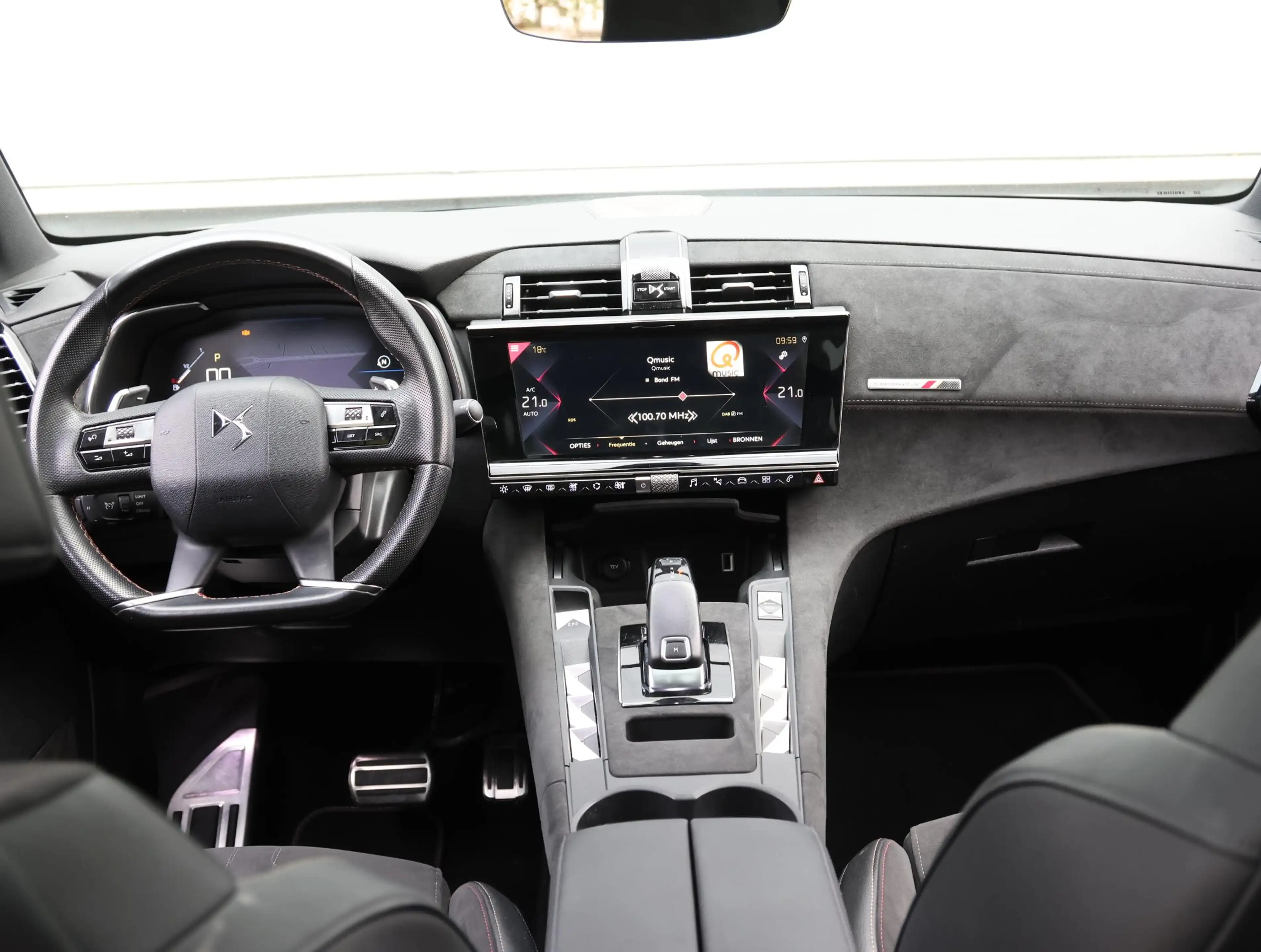 DS Automobiles DS 7 Crossback 1.6 PureTech Performance Line — photo 15