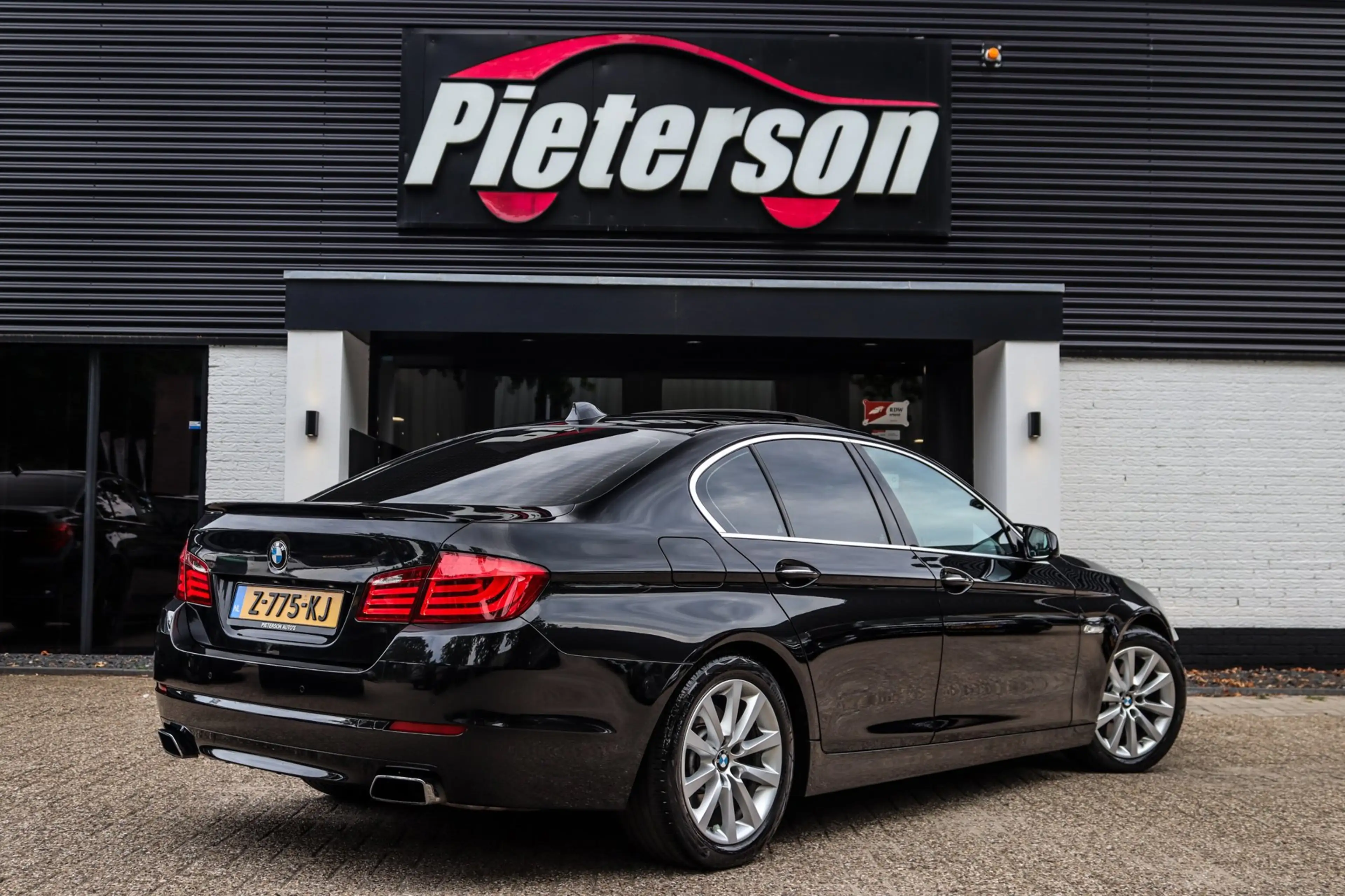 BMW 550 5-serie 550i High Executive PANO ALCANTARA SOFTCLO — photo 11