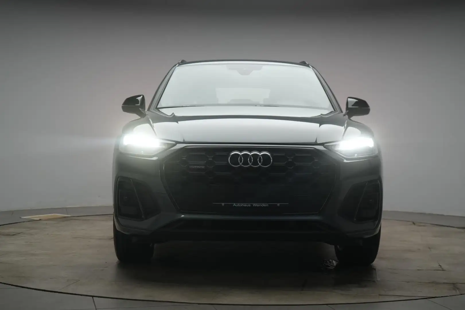 Audi Q5 40 TDI quattro S tronic S line Navi/ACC/Lane/ Grau - 2