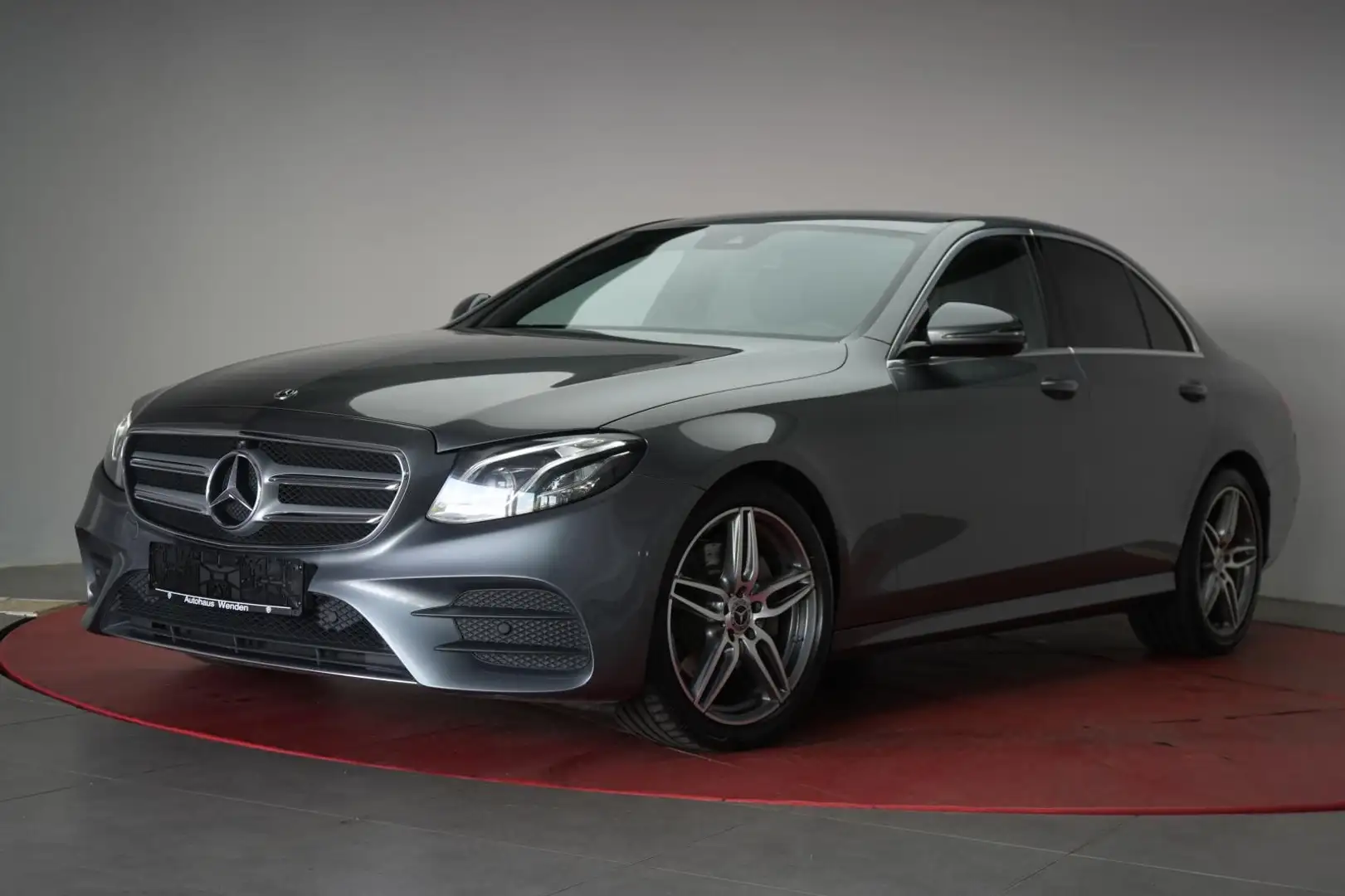 Mercedes-Benz E 300 d 9G-Tronic AMG Navi/Temp/Kamera/Side Grau - 2
