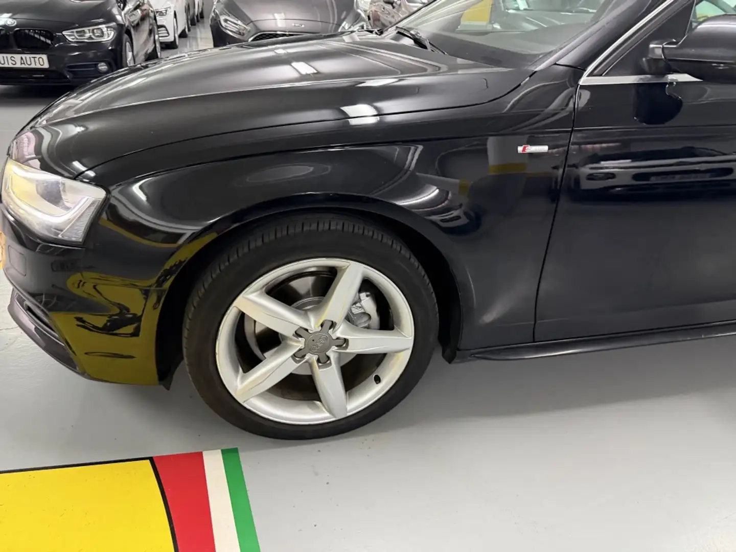 Audi A4 2.0TDI CD S line edition Multitronic 150 (4.75) Negro - 2