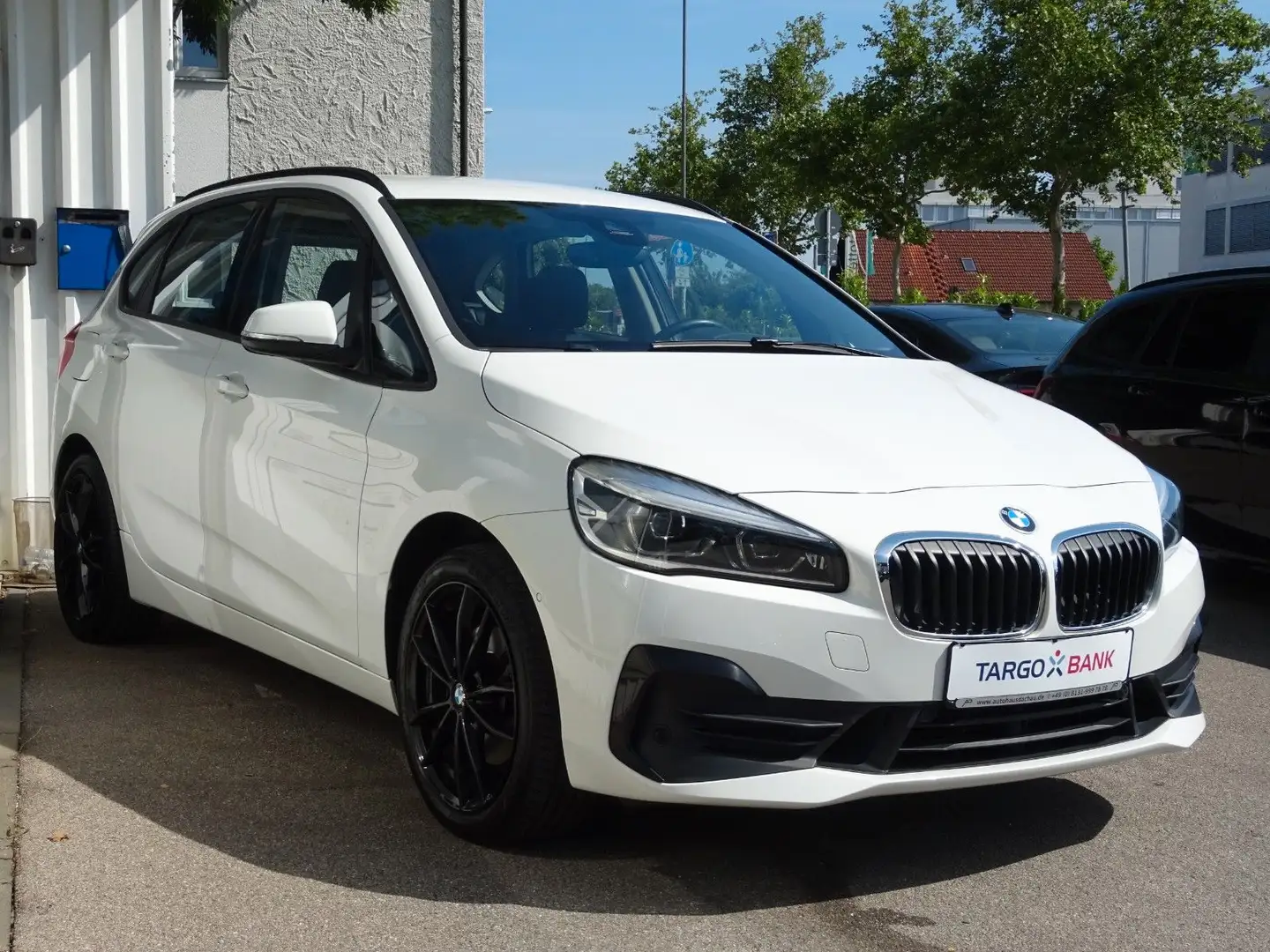 BMW 218 Aut Advantage Navi LED Kamera Weiß - 1