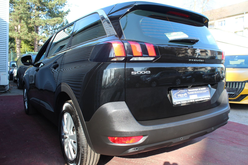 Peugeot 5008 ACTIVE PACK 130 KLIMA LED NAVI KAMERA 7Sitz — photo 11