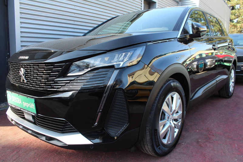 Peugeot 5008 ACTIVE PACK 130 KLIMA LED NAVI KAMERA 7Sitz
