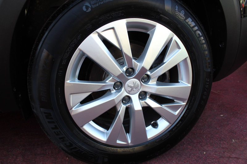 Peugeot 5008 ACTIVE PACK 130 KLIMA LED NAVI KAMERA 7Sitz — photo 3