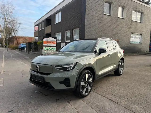 Volvo EX40 *STHZ*CAM*LED*NAVI*SAGE GREEN*PLUS DARK