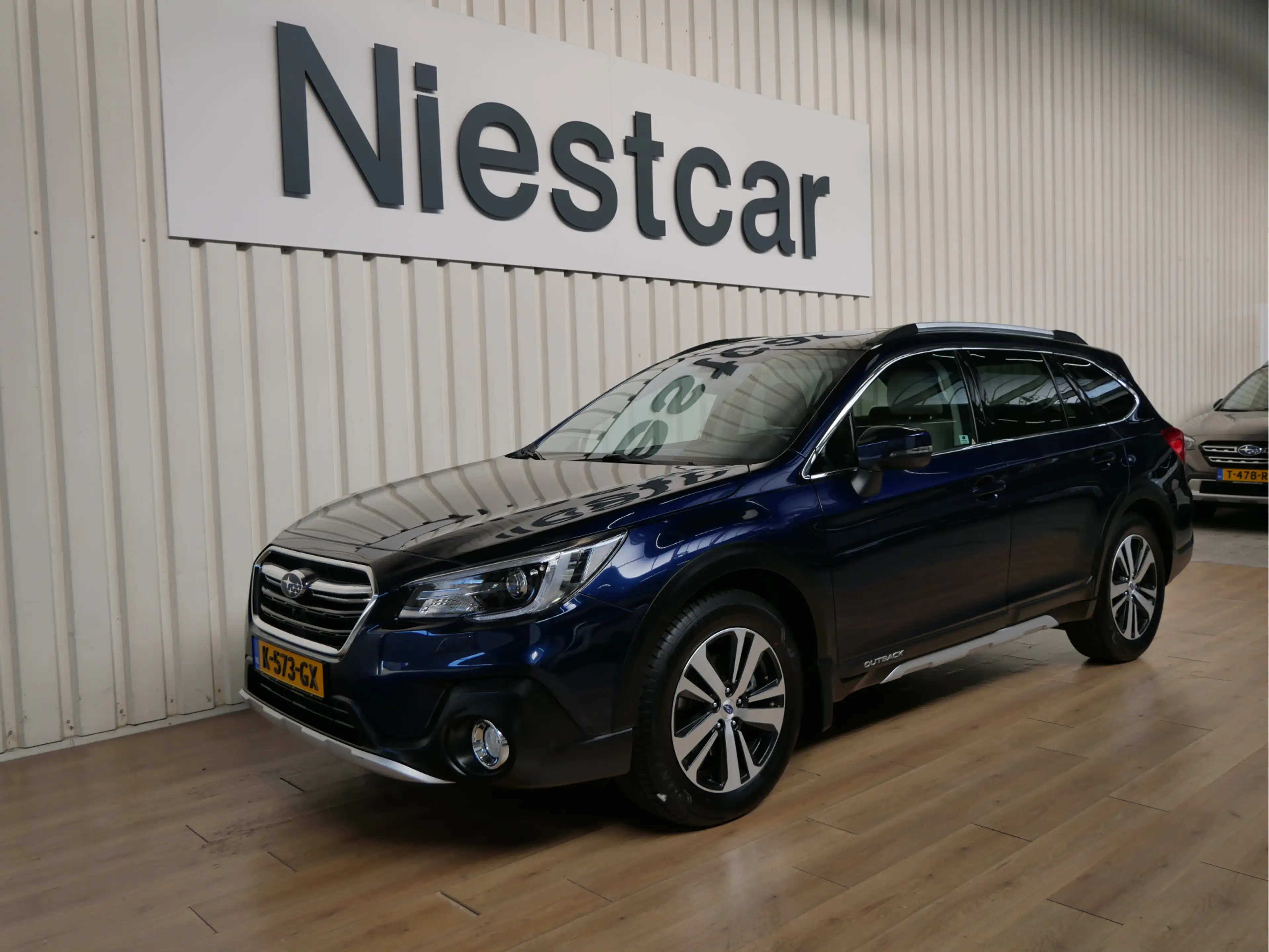 Subaru OUTBACK 2.5i Premium — photo 4