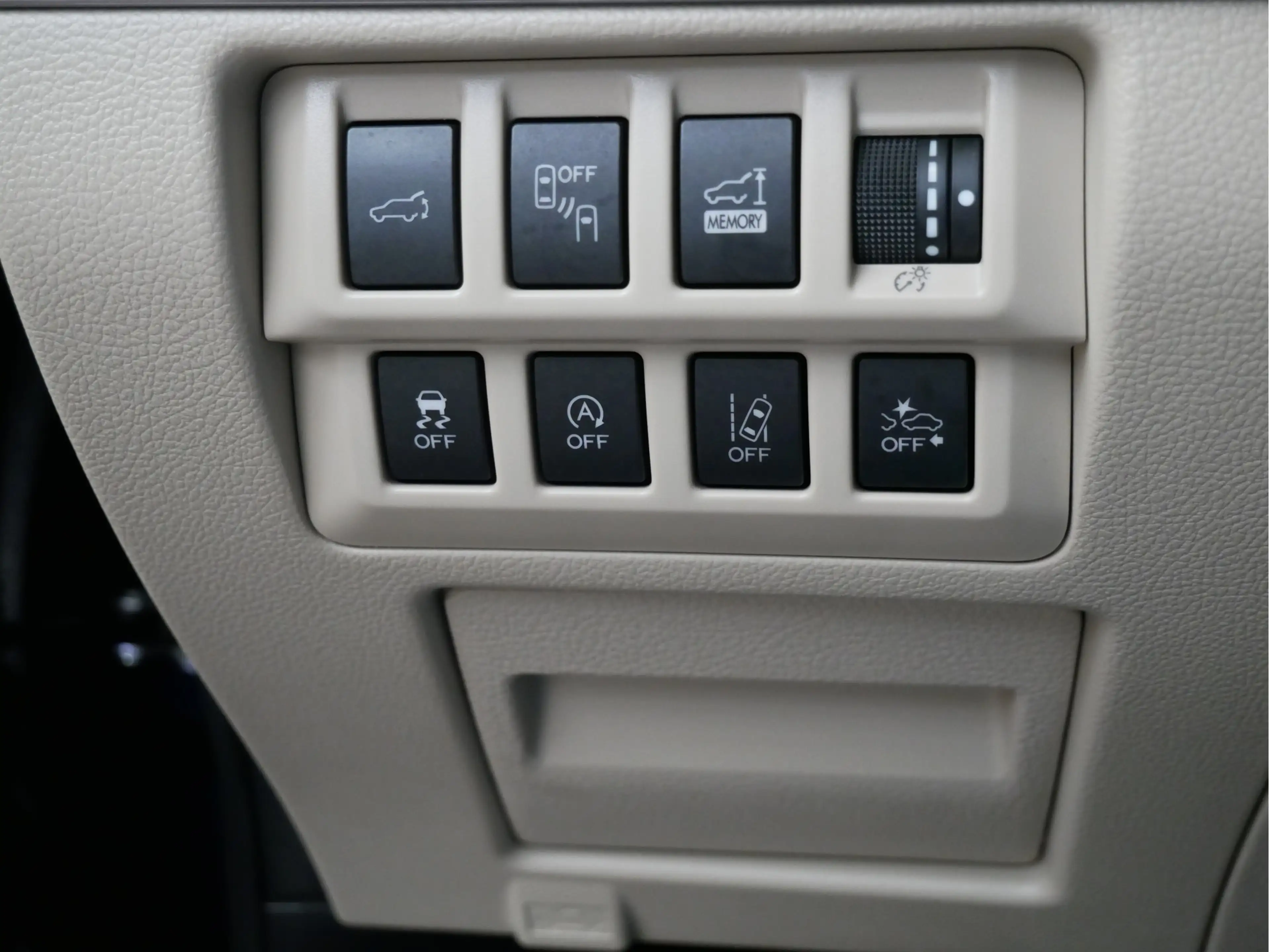Subaru OUTBACK 2.5i Premium — photo 25