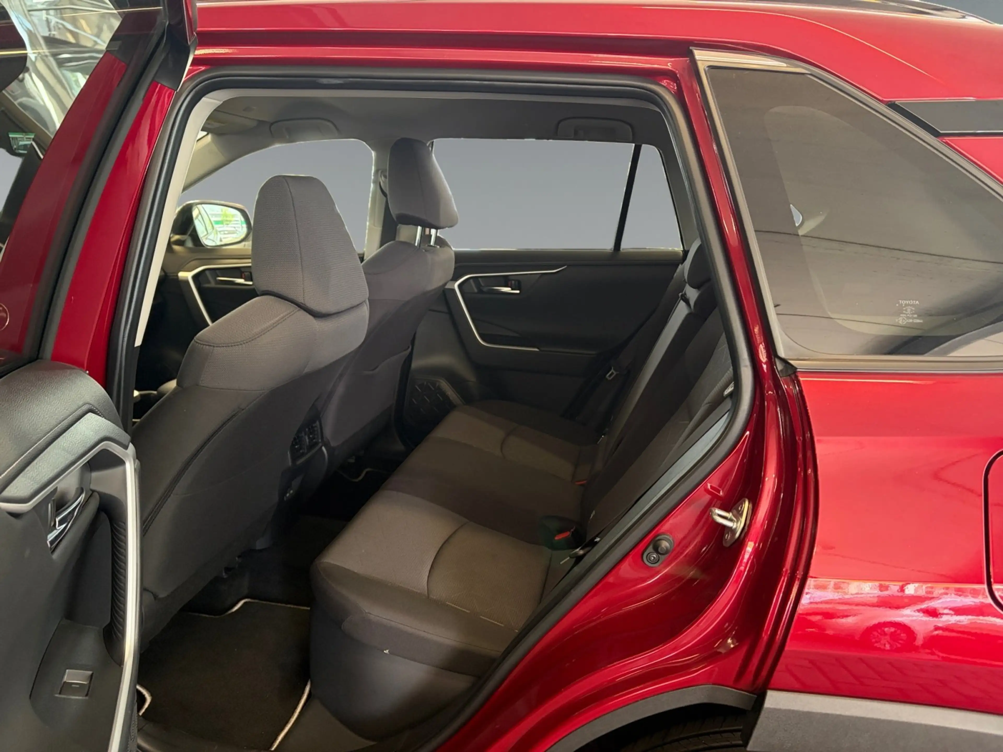 Toyota RAV 4 RAV4 Hybrid 4x2 Team D NAVI/CARPLAY — photo 14