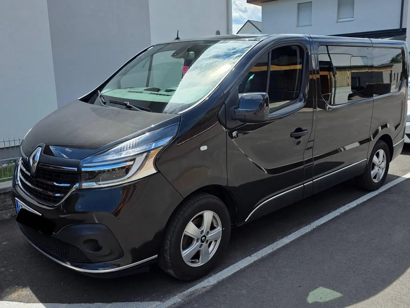 Renault Trafic DK Business Energy dCi Schwarz - 2