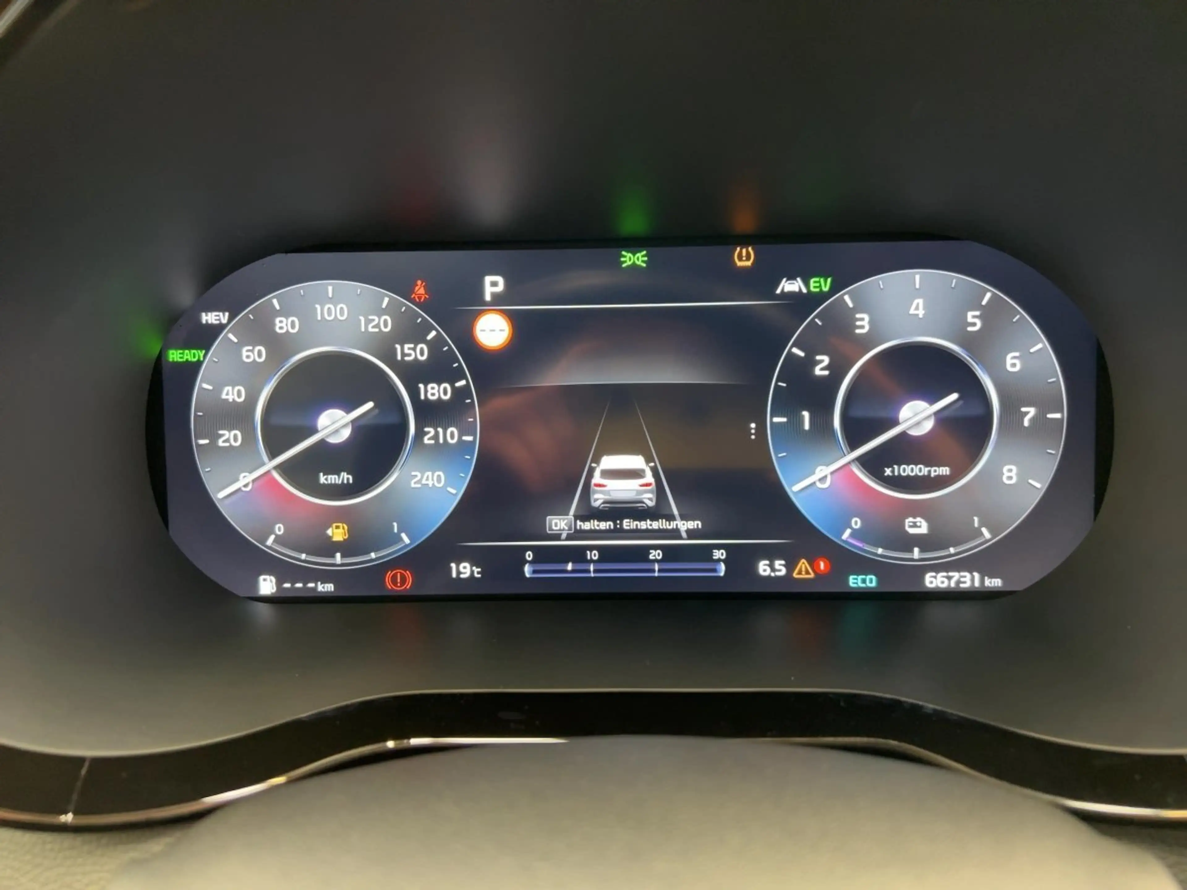 Kia XCeed 1.6 Plug-in Hybrid PLATINUM CARPLAY KAMERA — photo 13