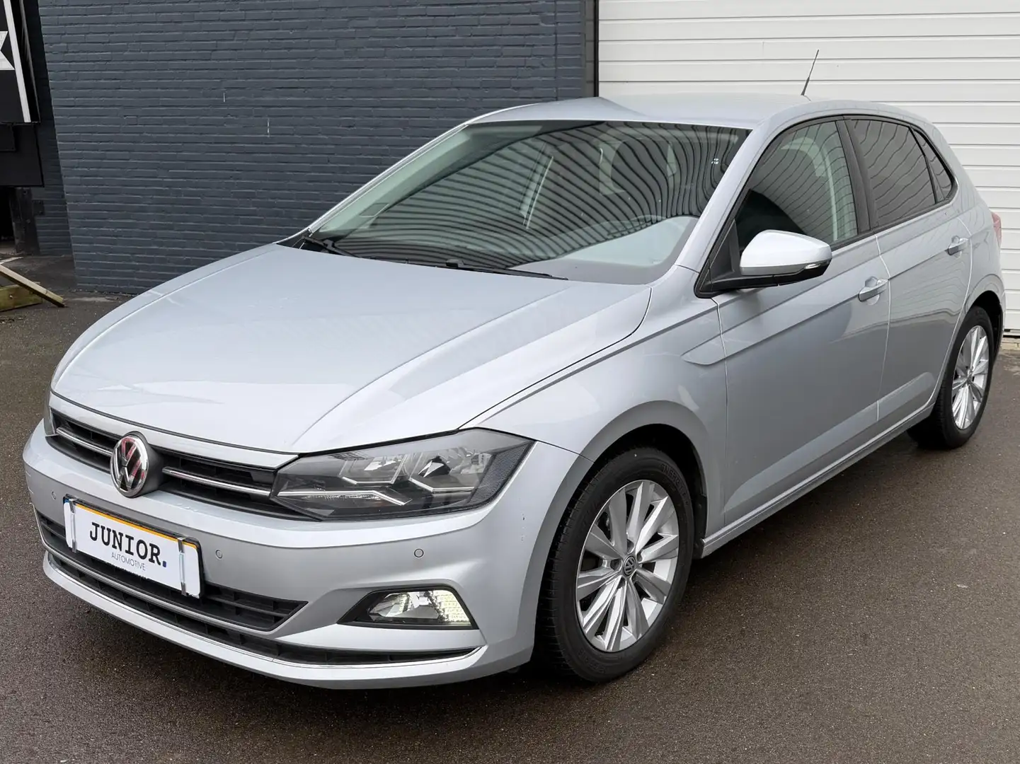 Volkswagen Polo 1.0 TSI Highline AUTO./CARPLAY/ADAPTIVECRUISE/CLIM Grau - 2