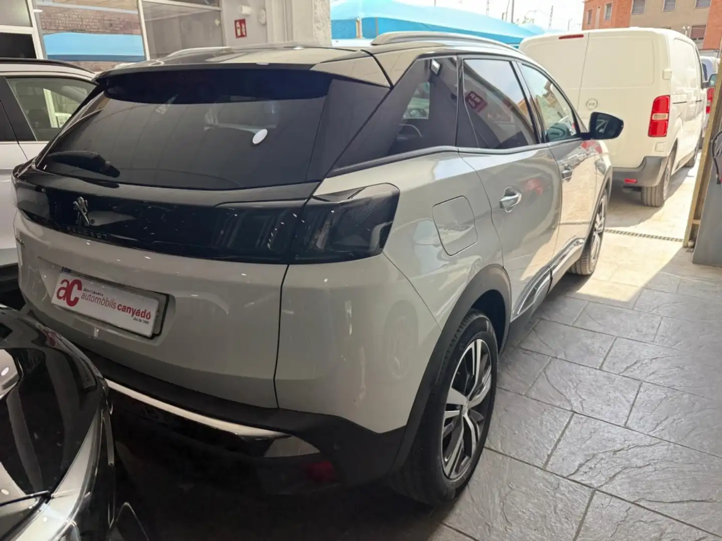 Peugeot 3008 1.2 S&S PureTech Allure EAT8 130 Blanco - 2