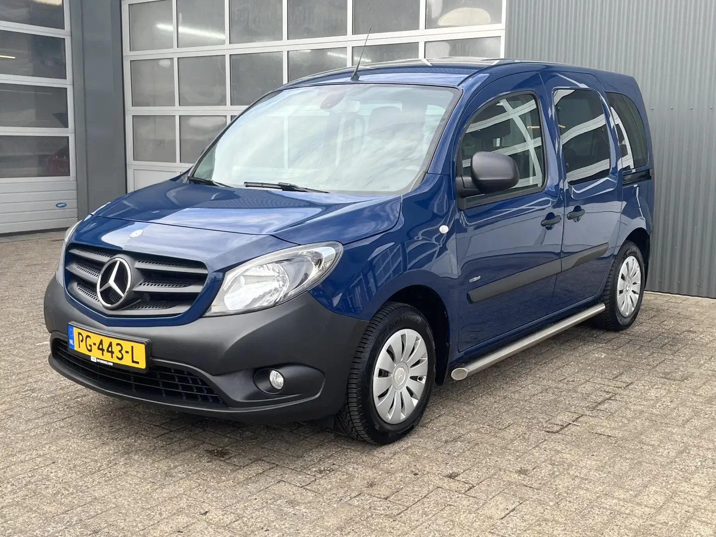 Mercedes-Benz Citan 108 CDI Ambiente Personenvervoer Airco Cruise cont Blau - 2