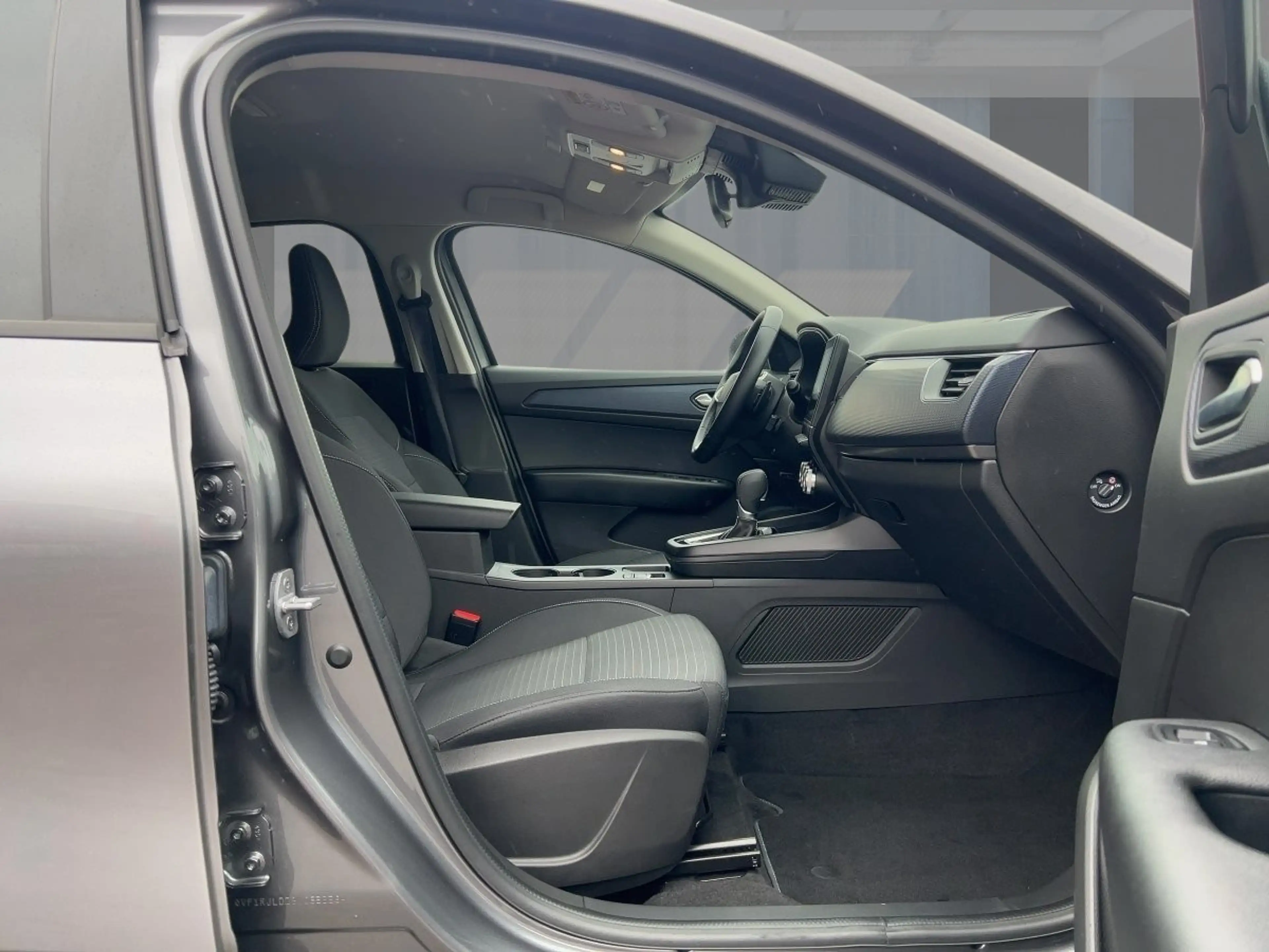 Renault Arkana EVOLUTION TCe 140 EDC RÜCKFAHRKAMERA — photo 8