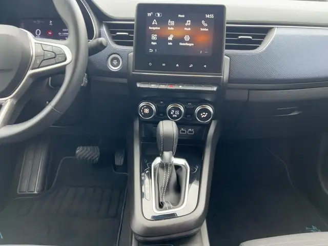 Renault Arkana view 12