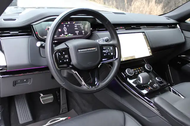 Land Rover Range Rover Sport view 8