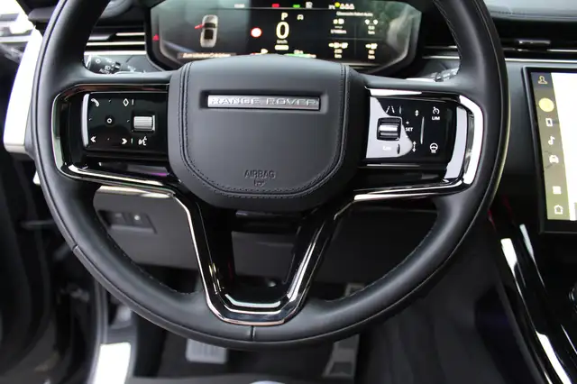 Land Rover Range Rover Sport view 11