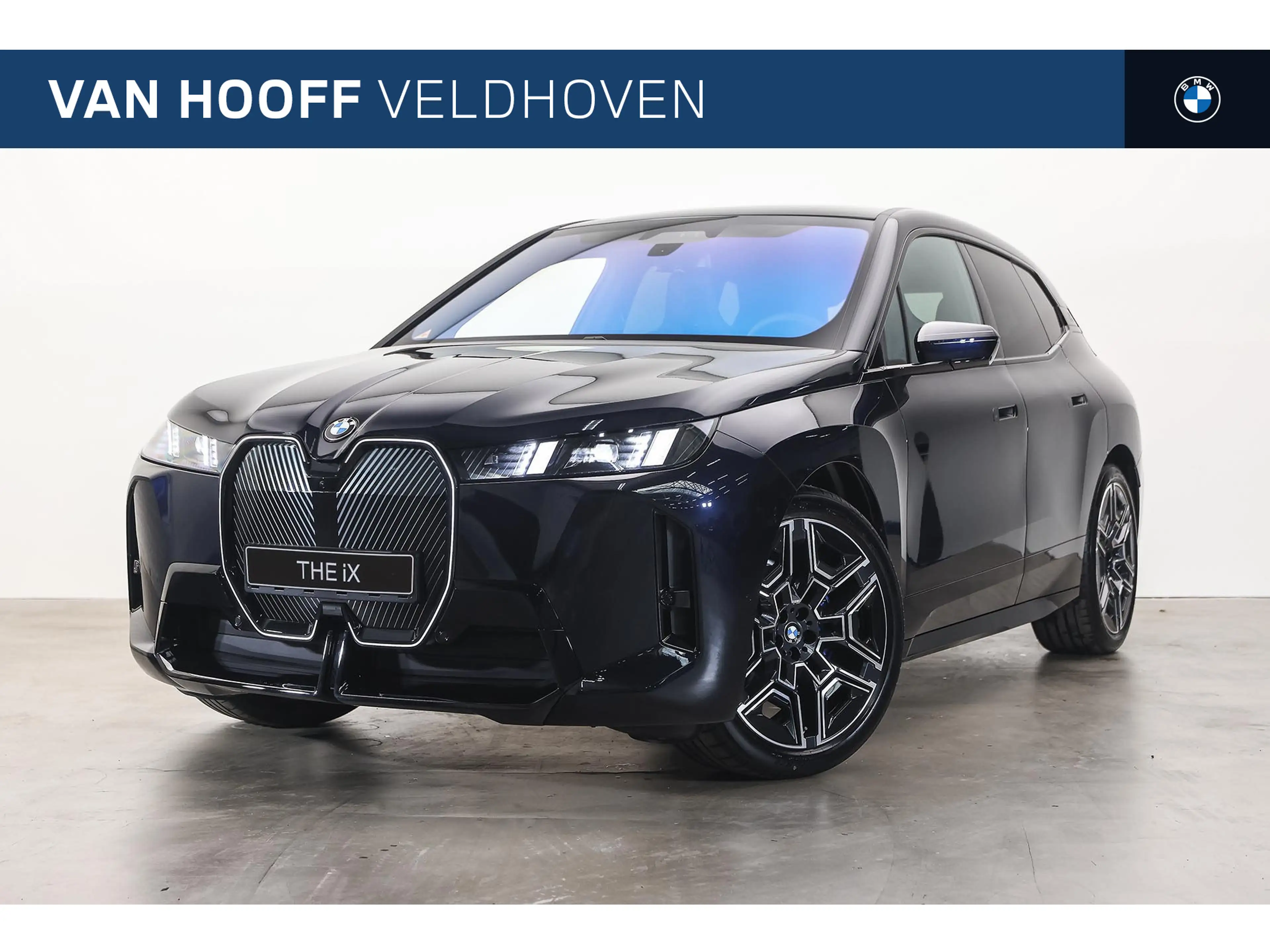 BMW iX xDrive45 M Sport / Panoramadak Sky Lounge / M Mult