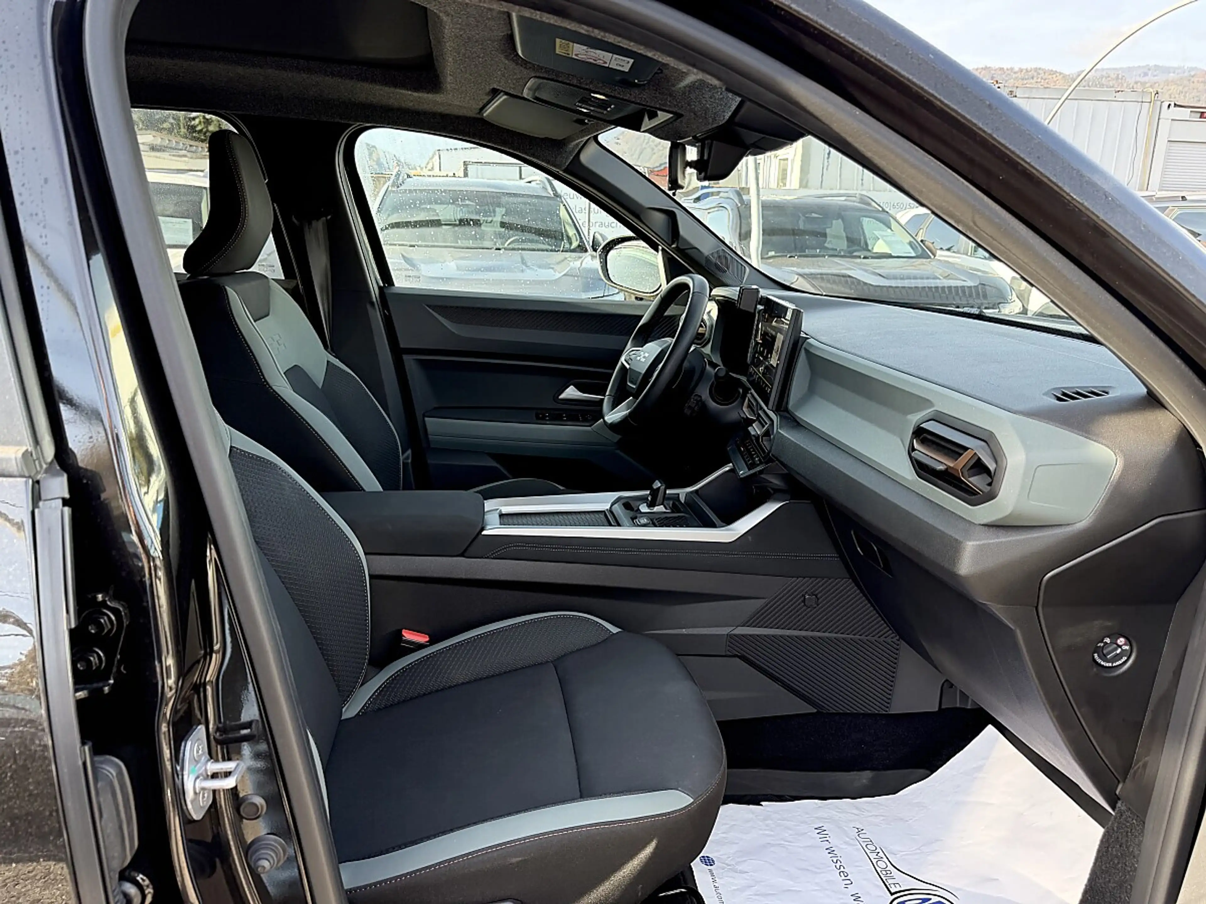 Dacia Bigster Extreme Hybrid 155 LED PDC 360°MultiView Pano W... — photo 9