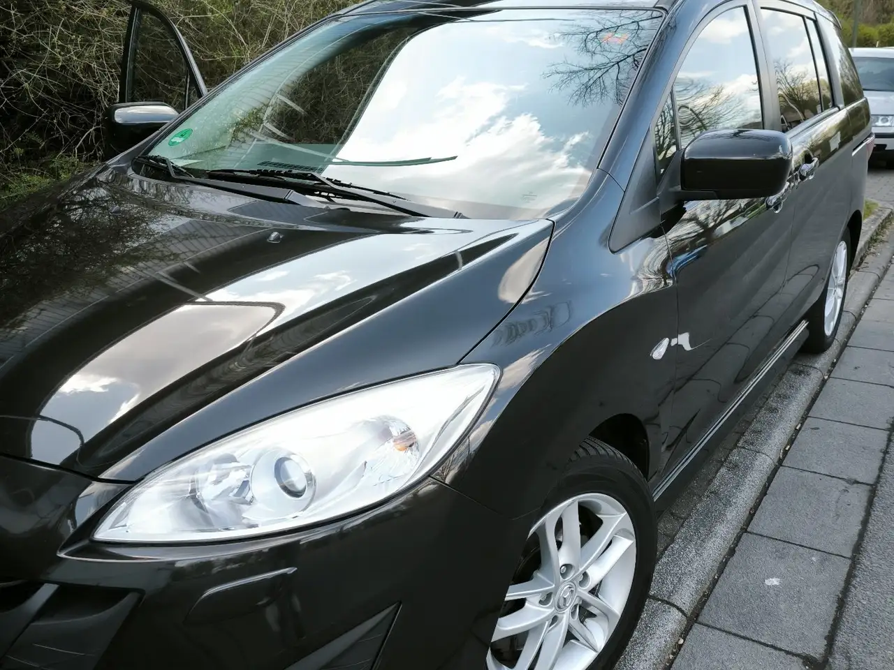 Mazda 5