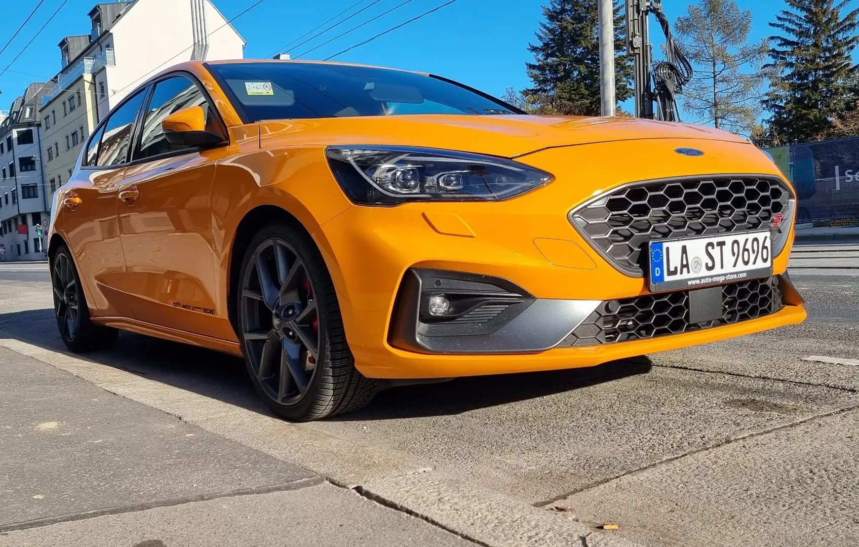 Ford Focus ST 2.3 EcoBoost Performance *ACC*B&O*LED*H&R* Orange - 1