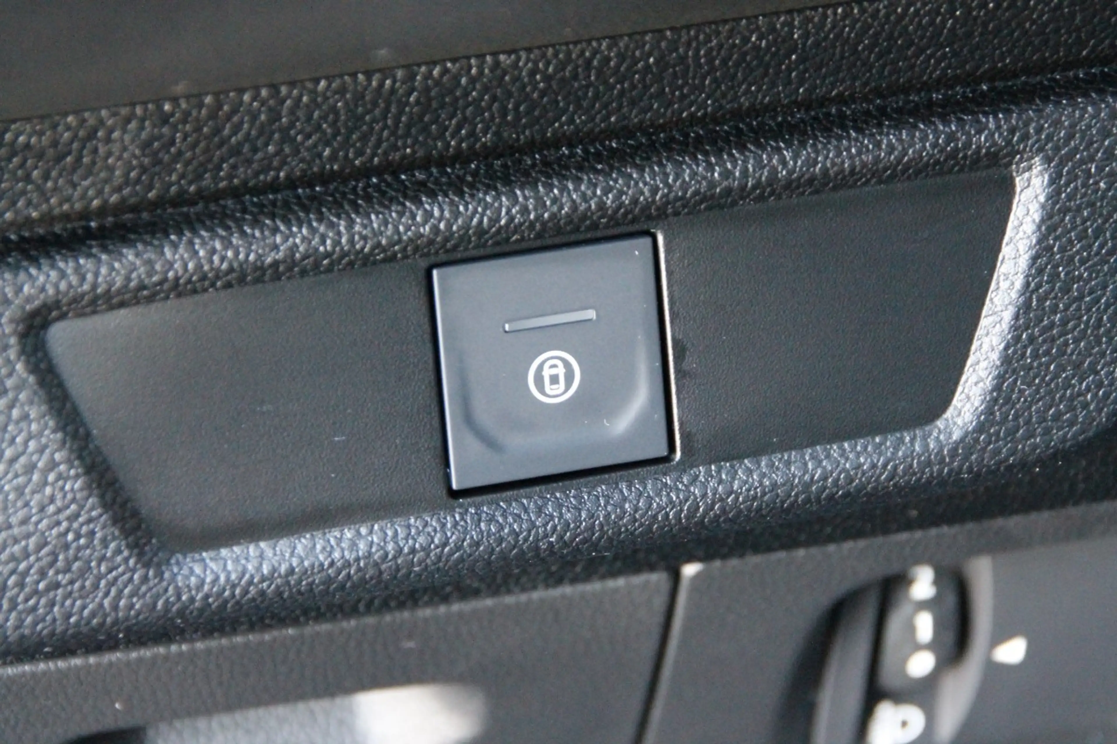 Dacia Jogger Extreme+ HYBRID 140 — photo 14