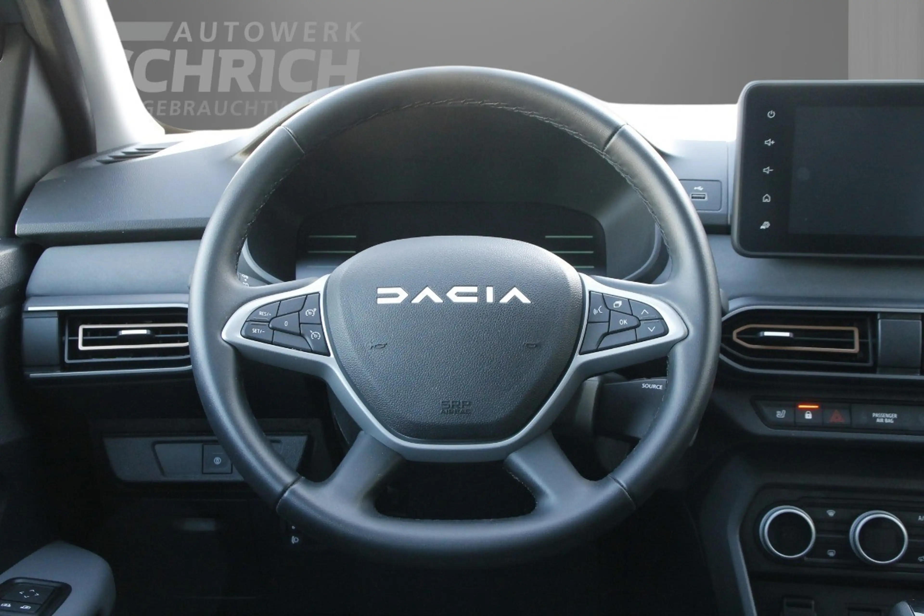 Dacia Jogger Extreme+ HYBRID 140 — photo 8