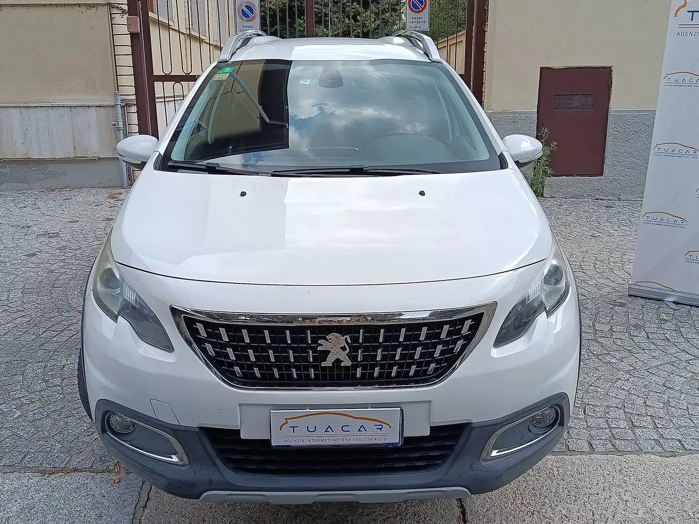 Peugeot 2008 Allure 1.6 Blue HDI 120 Blanco - 2