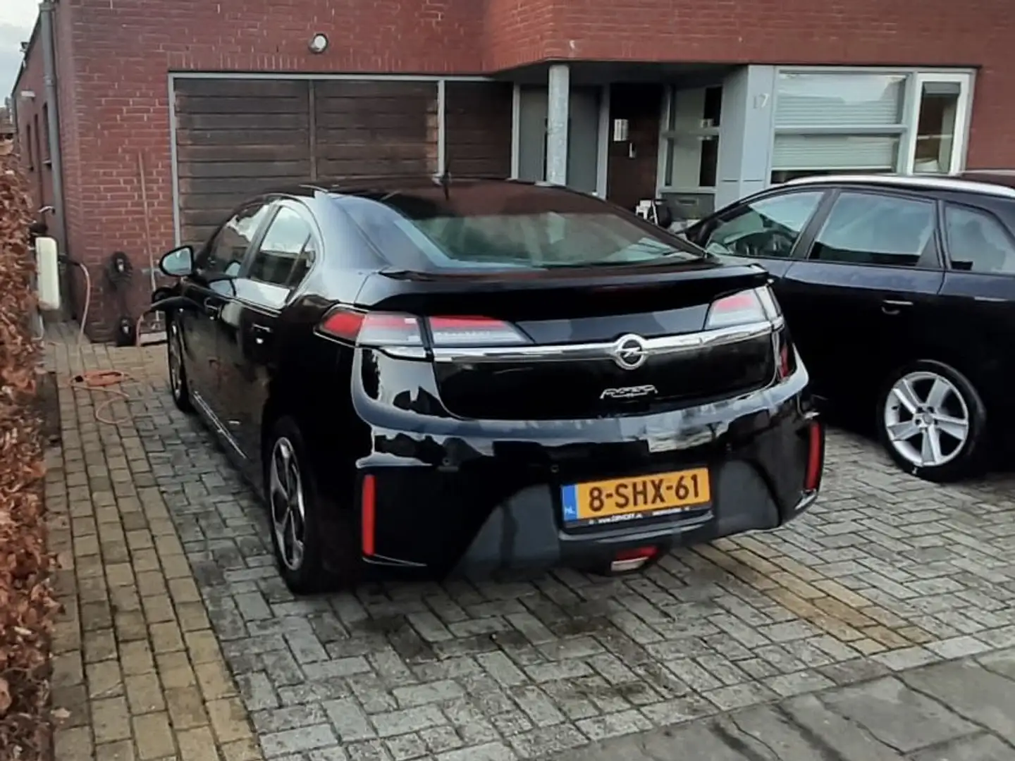 Opel Ampera 1.4 Zwart - 2