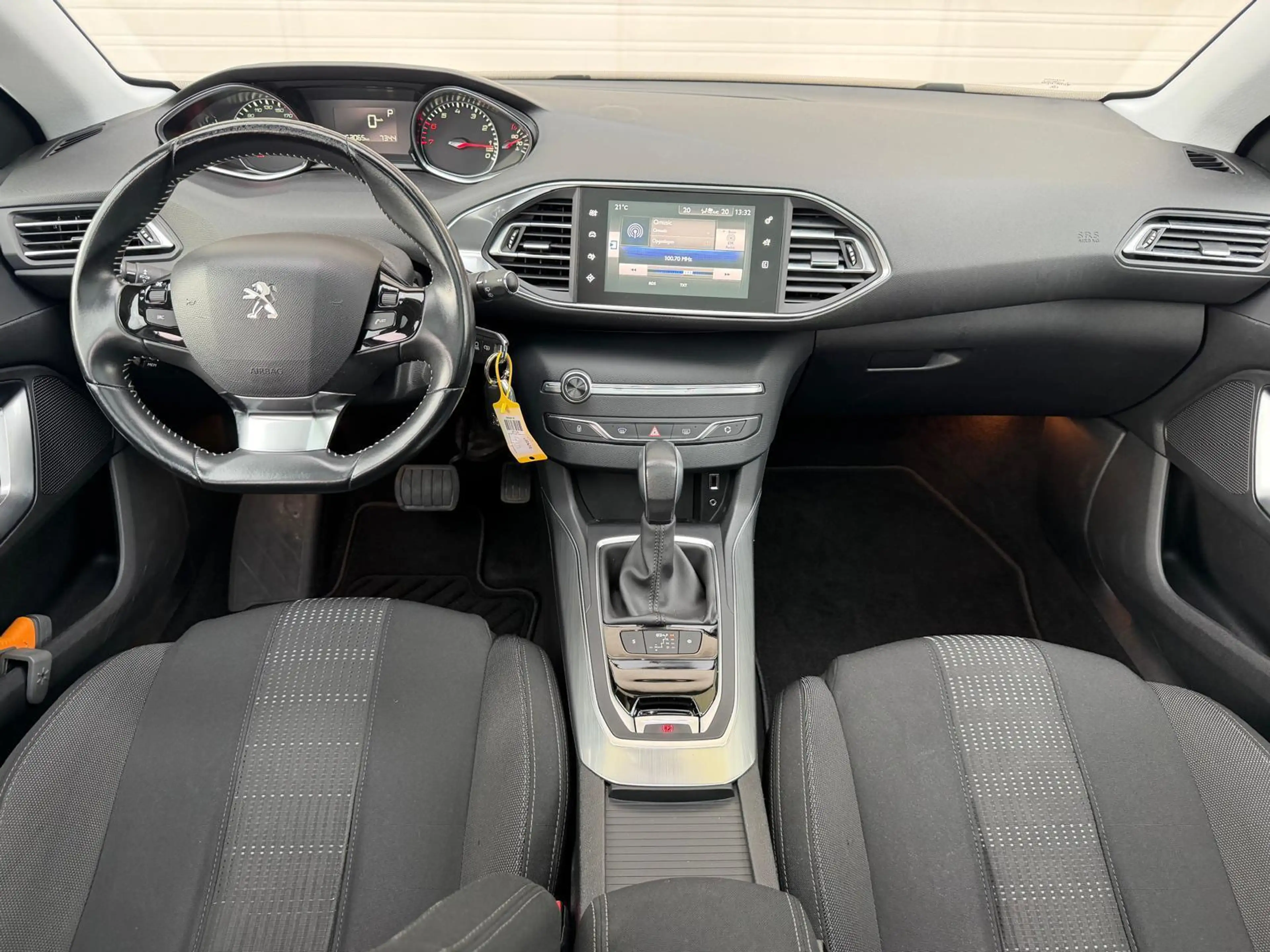 Peugeot 308 SW 1.2 Allure/PANO/AUT/PARKS/NAVI/CRUISE/APK — photo 17