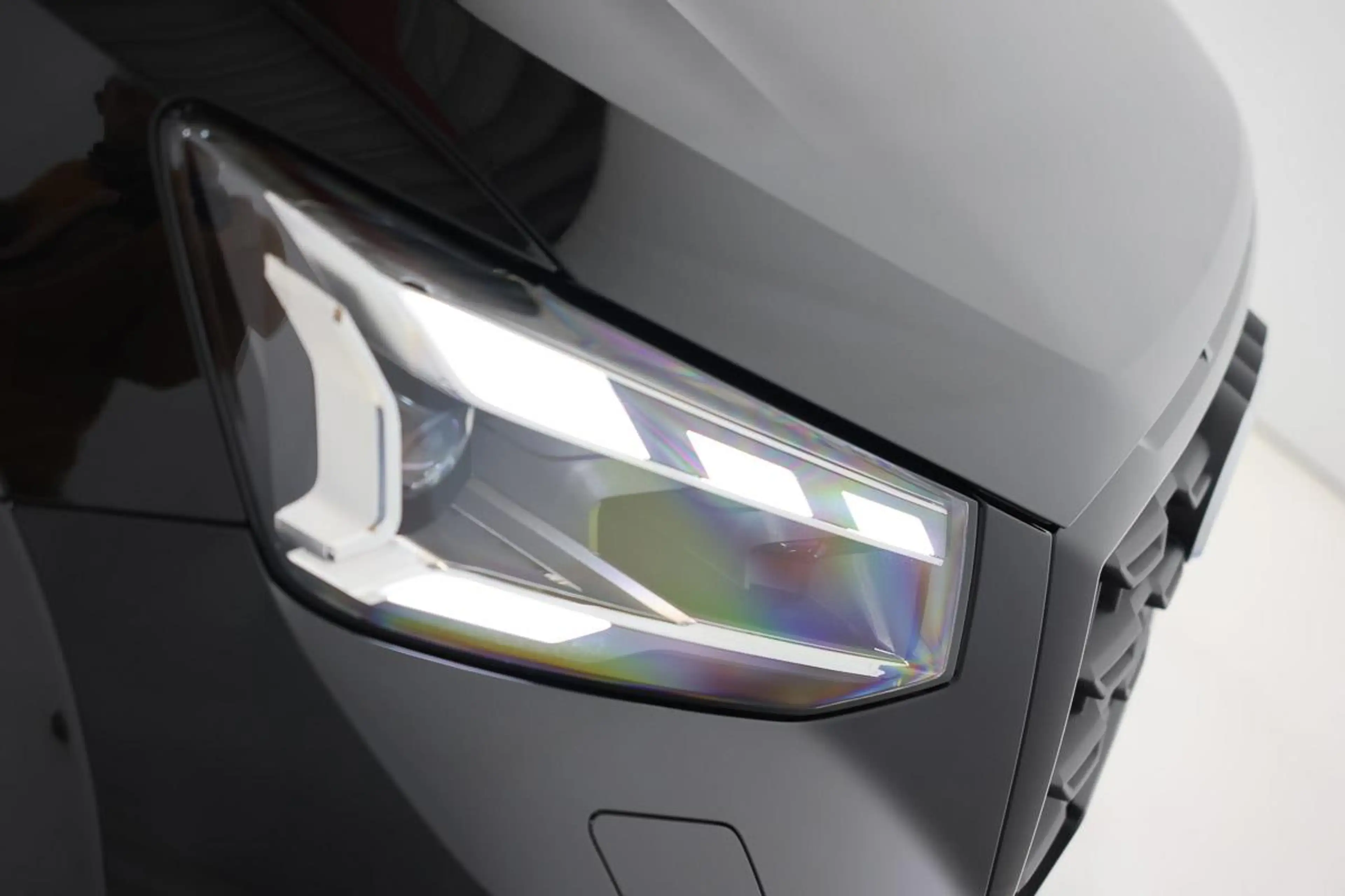 Audi Q2 35 TFSI 150 S-TRONIC S-LINE LED ACC CARPLAY JA17 — photo 9