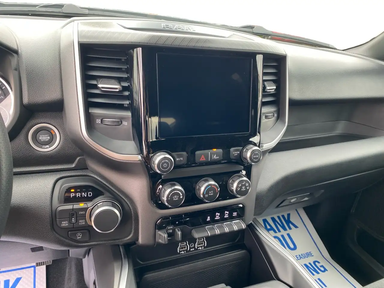 RAM 1500 снимка RAM 1500
