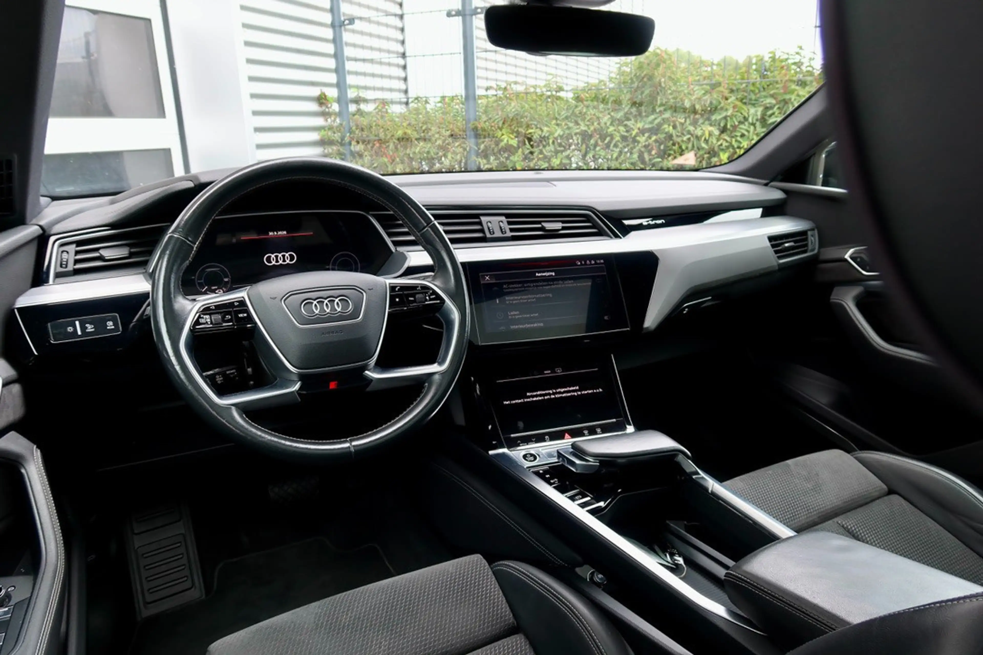 Audi e-tron 55 quattro S-Line | Pano | B&O | Memory | BTW | NL — photo 4