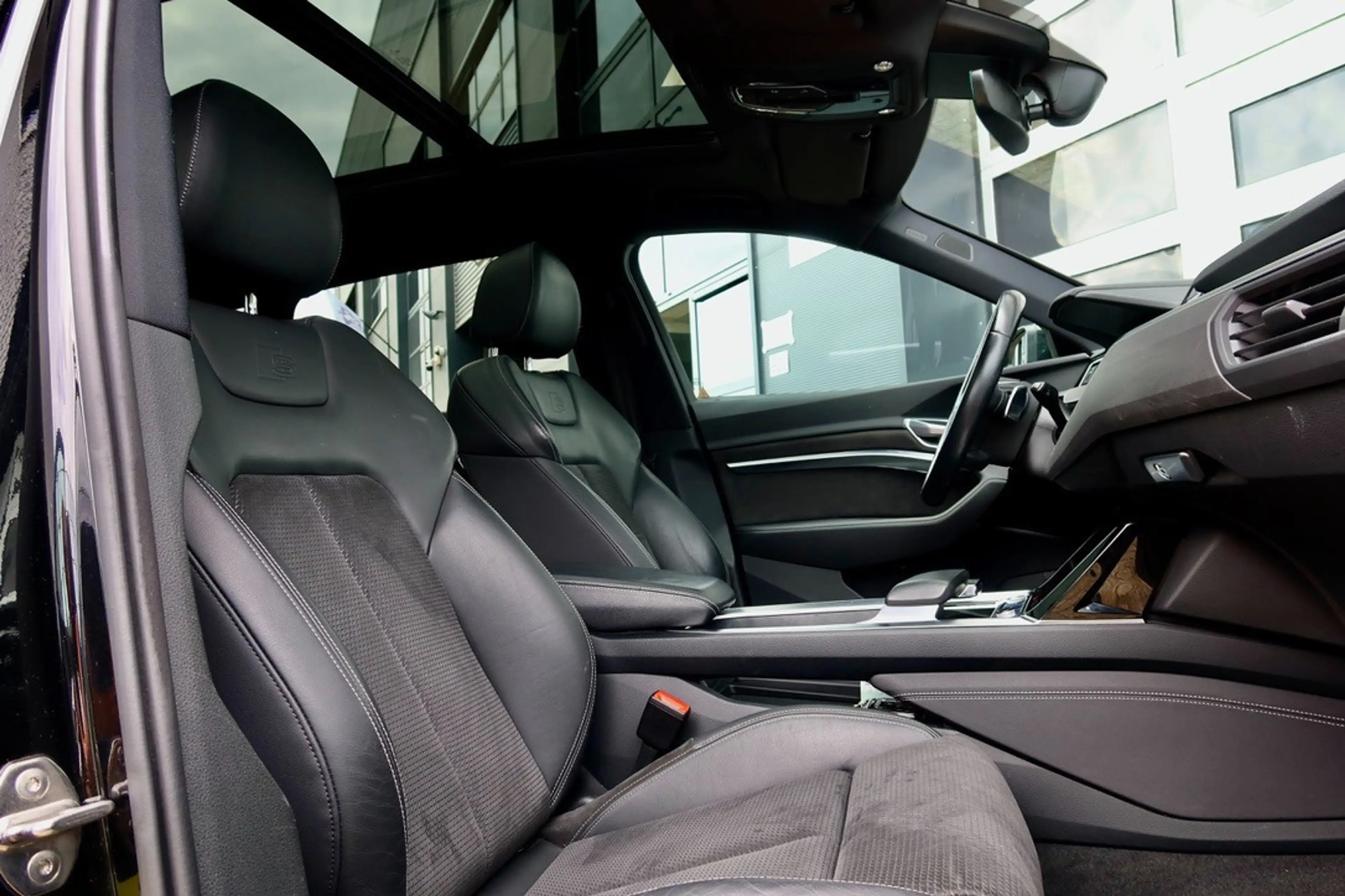 Audi e-tron 55 quattro S-Line | Pano | B&O | Memory | BTW | NL — photo 6
