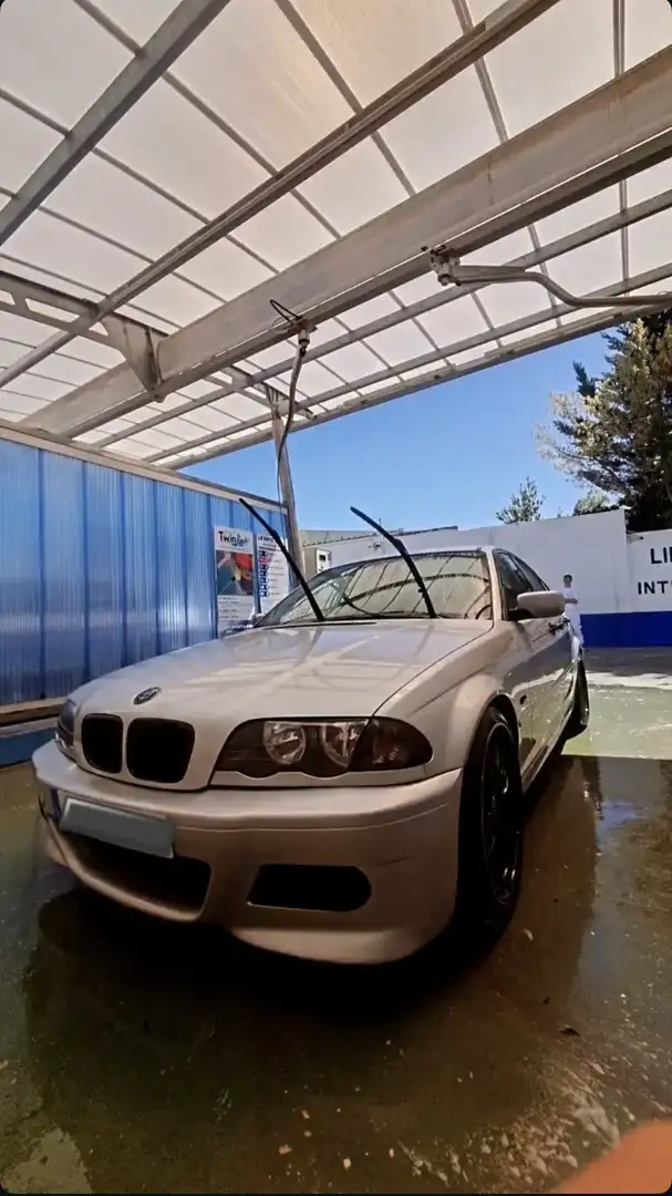 BMW 320 320d - 1