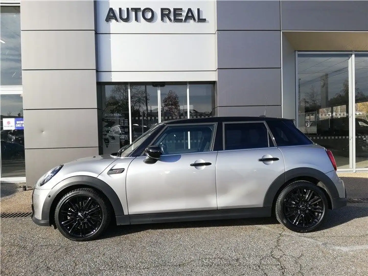 MINI One HATCH 5 PORTES F55 LCI II Hatch 5 Portes Cooper S 178 ch DKG7 Edition Premium Plus Gris - 2